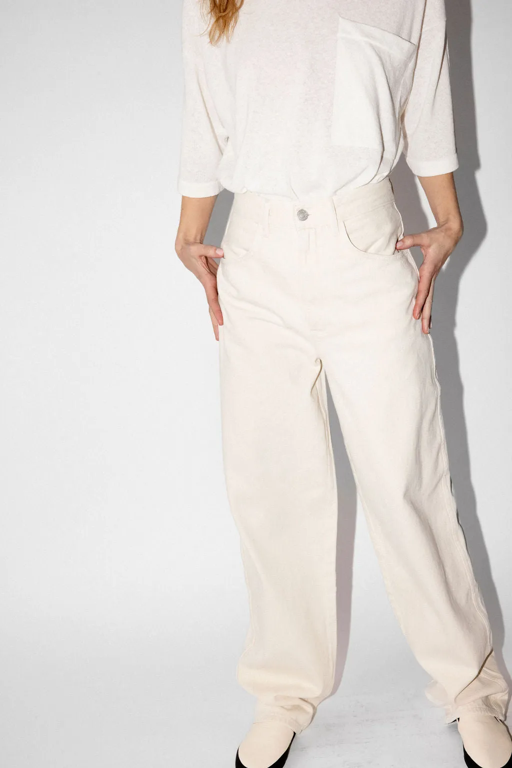 '90s BAGGY JEAN IN NATURAL sold by James Street Co.