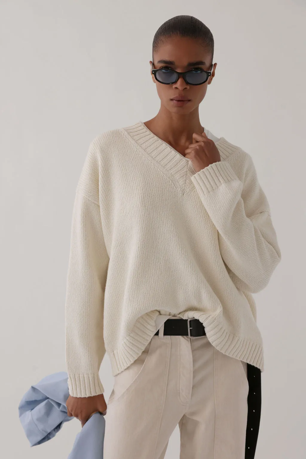 SLOANE VEE IN COTTON sold by James Street Co. product image thumbnail 4