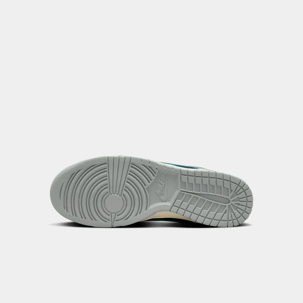 Nike Dunk Low Retro Premium sold by atmos Kuala Lampur product image thumbnail 5