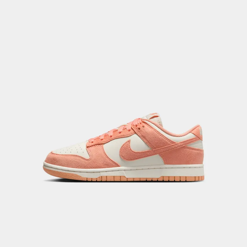 Nike Dunk Low (W) made by atmos Kuala Lampur