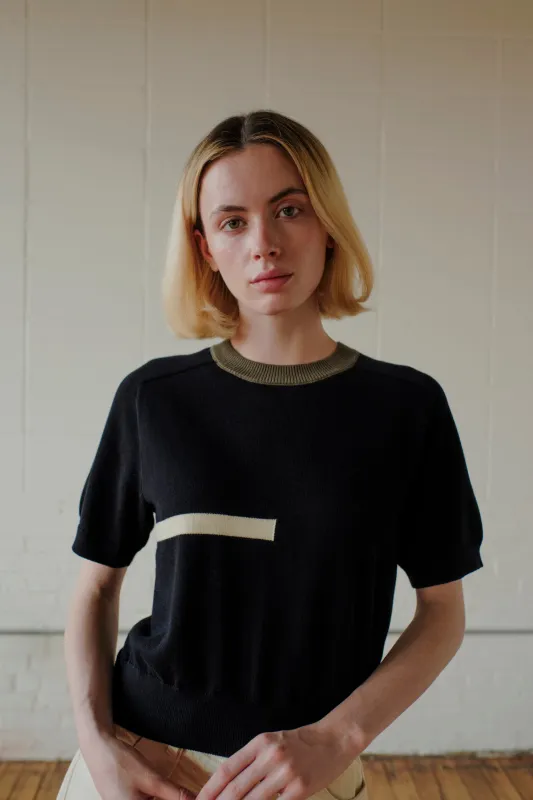 Ruben Tee - Anthracite made by The Endery