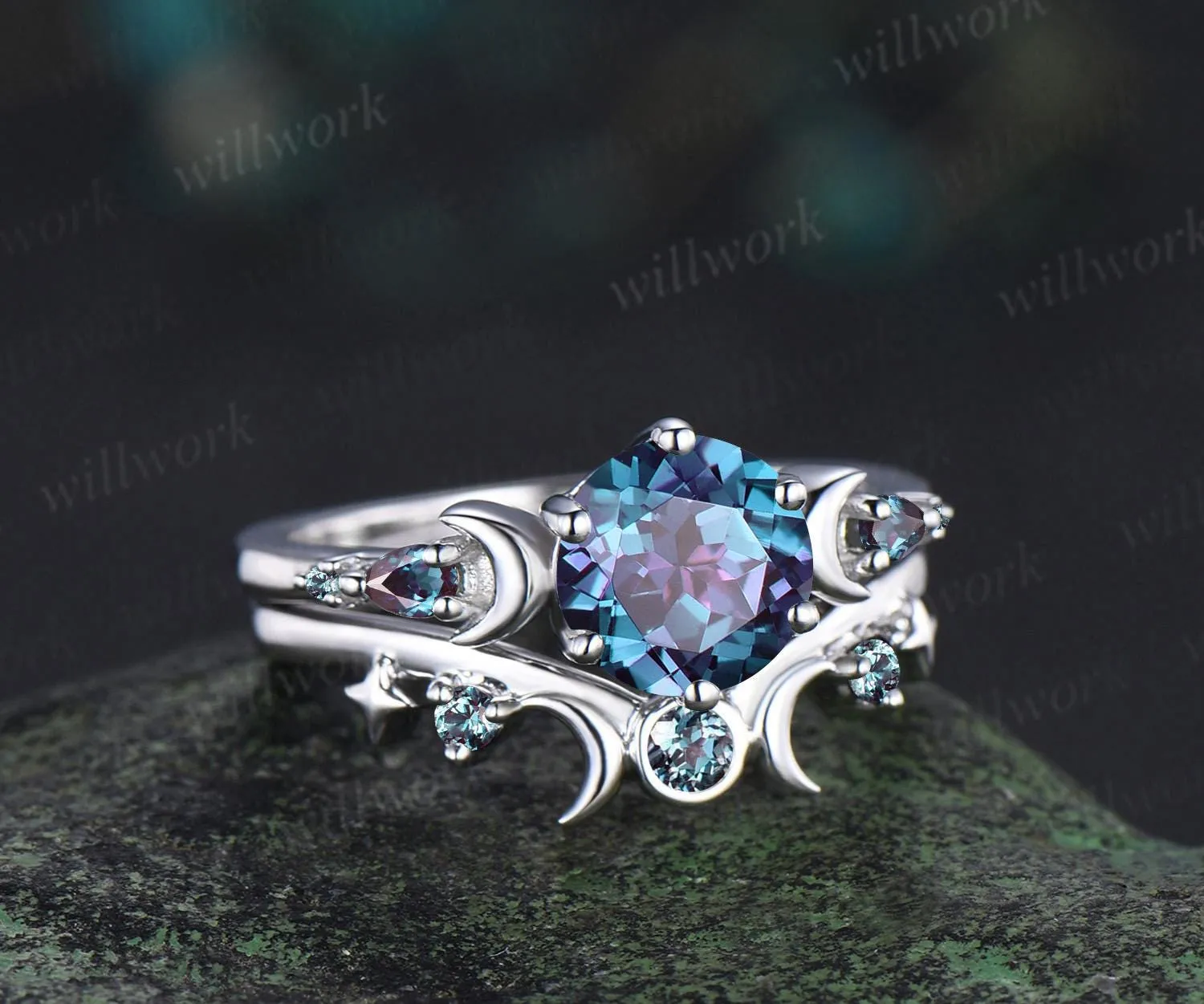 Round cut Alexandrite ring vintage 18k white gold moon five stone unique engagement ring bezel sun star ring jewelry color change gemstone sold by Willwork Jewelry product image thumbnail 4