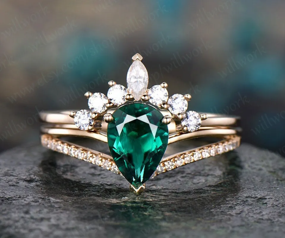 Pear shaped emerald engagement ring set emerald ring for women yellow gold vintage art deco split shank diamond ring moissanite ring set sold by Willwork Jewelry