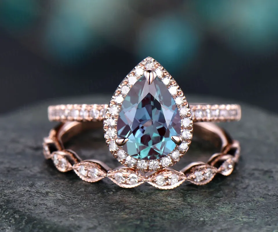 Pear shaped Alexandrite bridal ring set vintage unique Alexandrite engagement ring set 14k rose gold ring halo diamond ring set for women sold by Willwork Jewelry