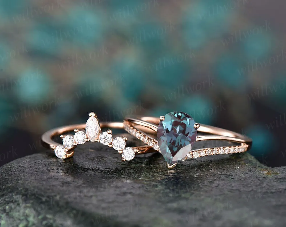 2pcs Alexandrite Ring Set Color Change Alexandrite Engagement Ring Set Diamond Moissanite Alexandrite Wedding Bridal Ring Set Anniversary sold by Willwork Jewelry product image thumbnail 5