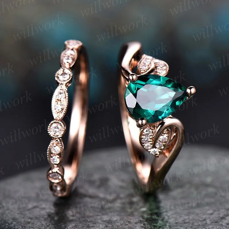 2pcs pear emerald engagement ring set rose gold emerald ring vintage art deco flower diamond wedding bridal ring set May birthstone ring sold by Willwork Jewelry product image thumbnail 3