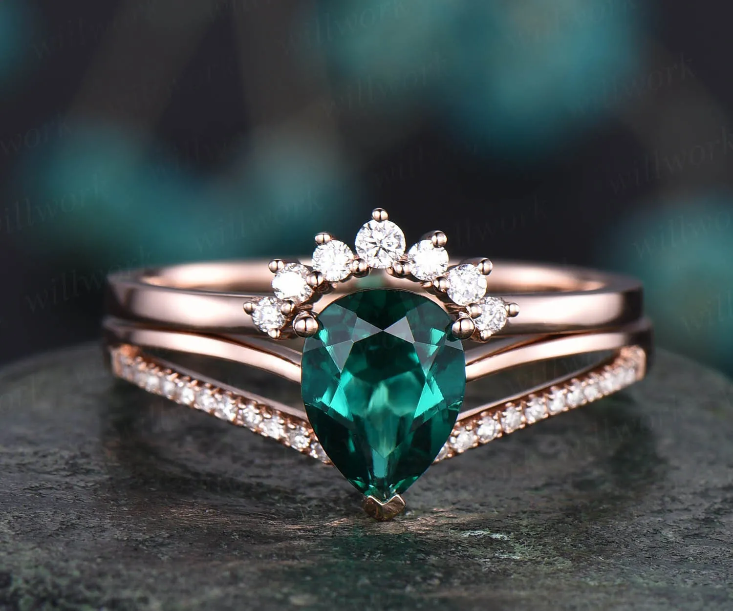 Vintage unique engagement ring 2pcs 6x8mm emerald engagement ring set 14k rose gold split shank diamond moissanite band May birthstone ring sold by Willwork Jewelry