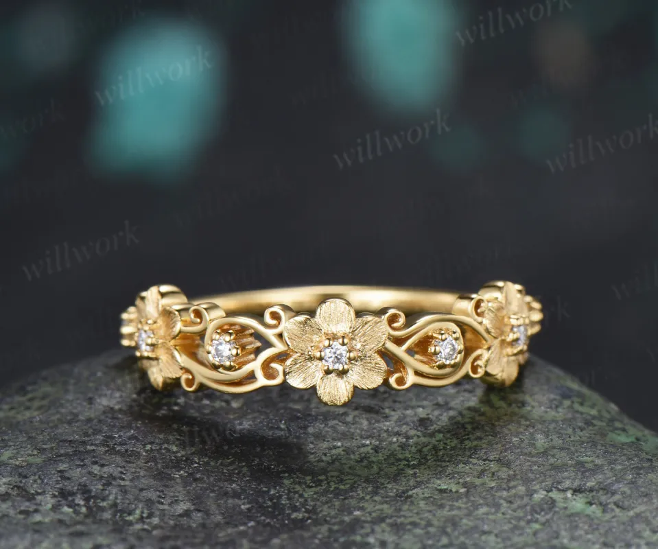 Vintage Floral Wedding Ring Filigree Diamond Accent Stacking Ring Dainty Flower Ring for Women made by Willwork Jewelry