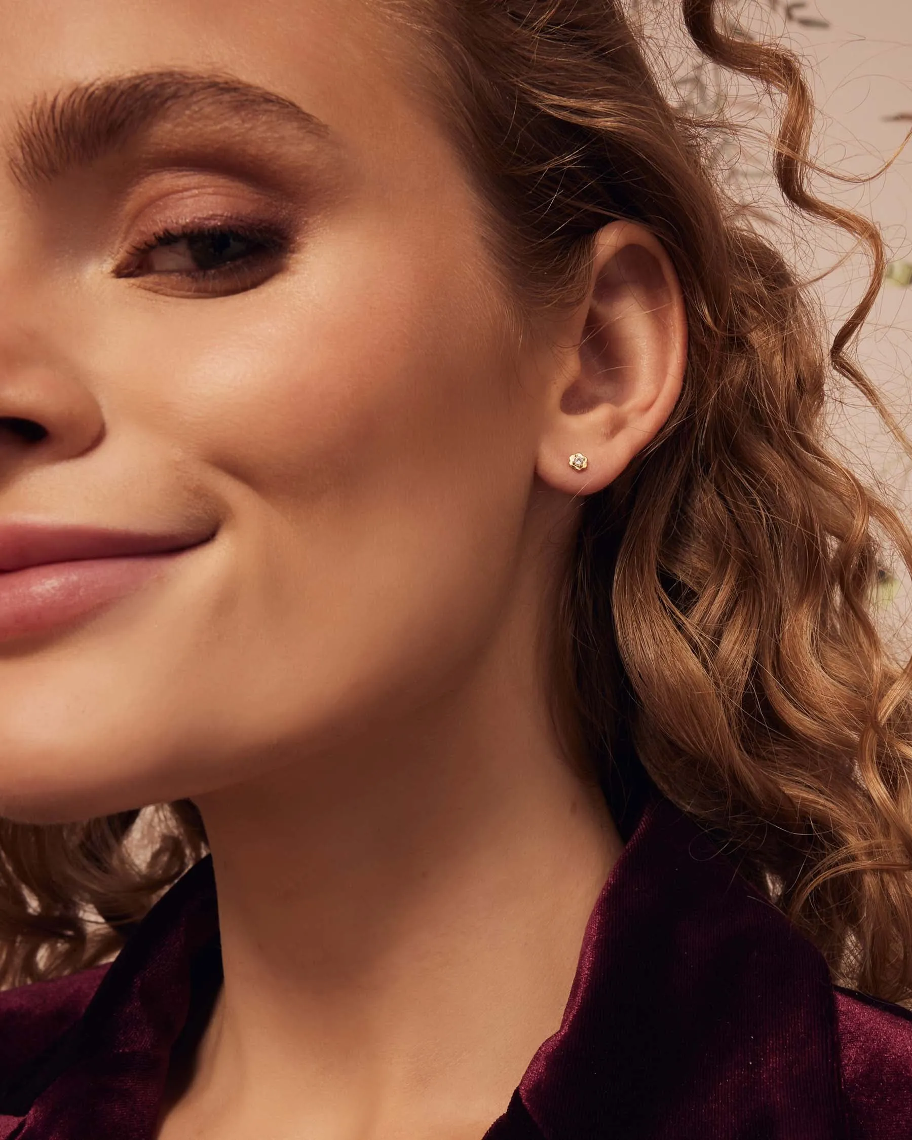 Mini Vine White Earrings sold by Apodemia product image thumbnail 2