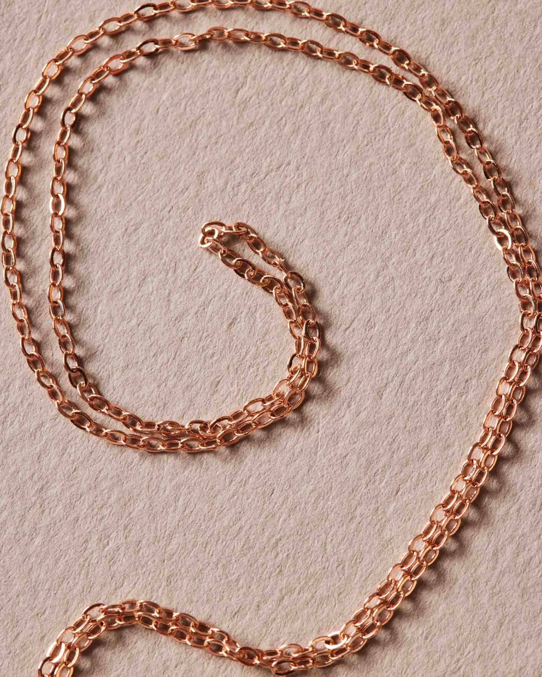 Basic Chain M | The Gray Box sold by Apodemia