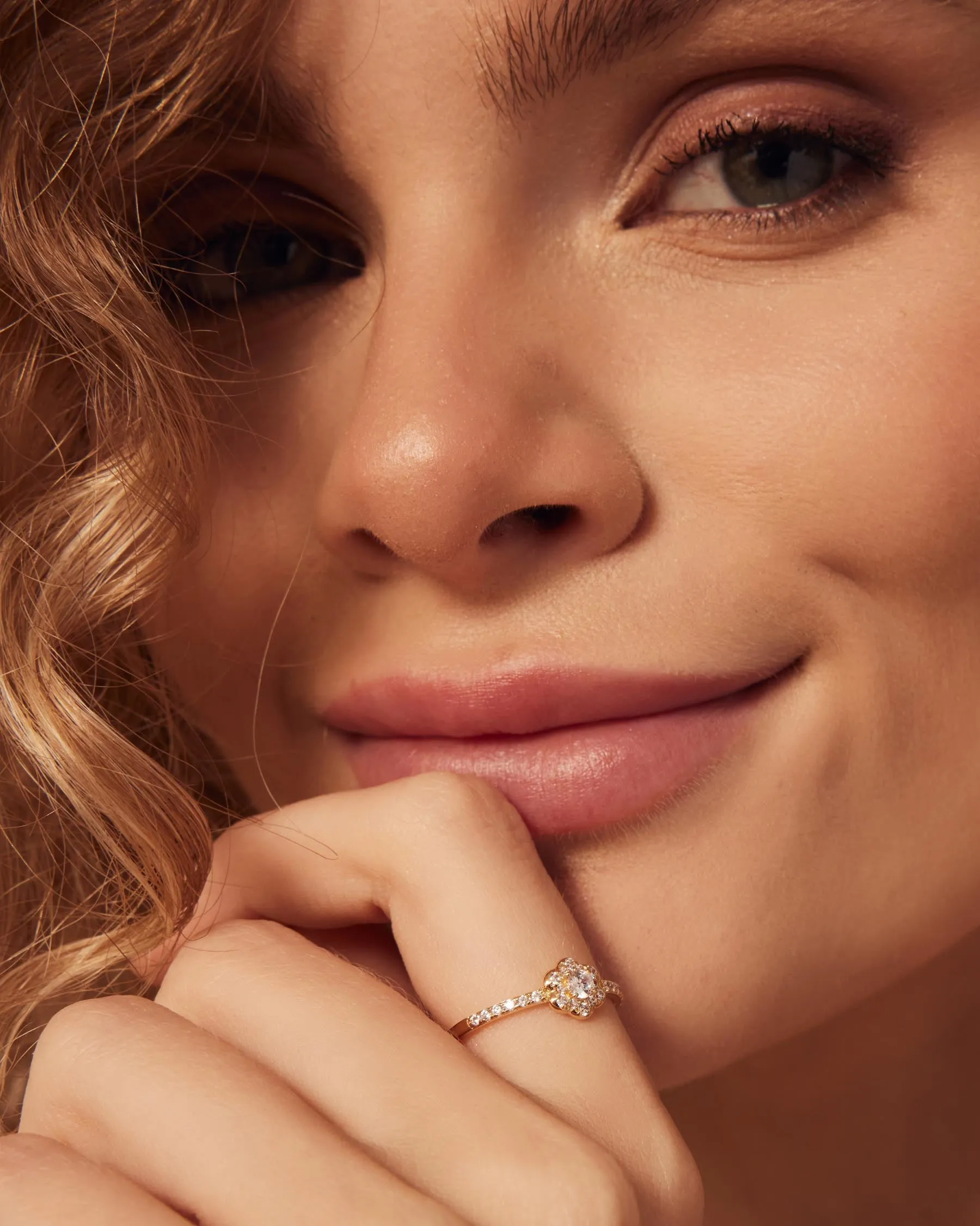 White Vine Flower Ring sold by Apodemia product image thumbnail 2
