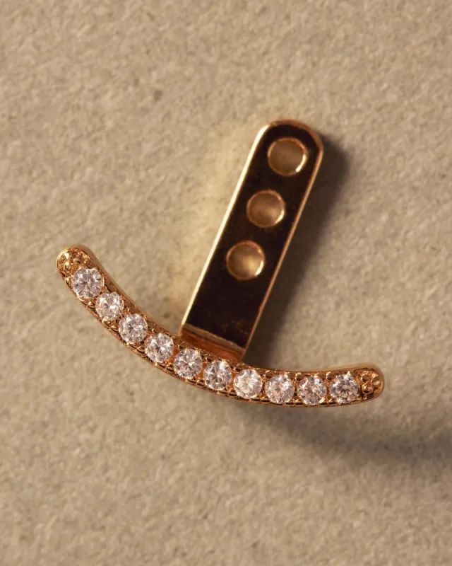 Vine Accessory Earring White sold by Apodemia