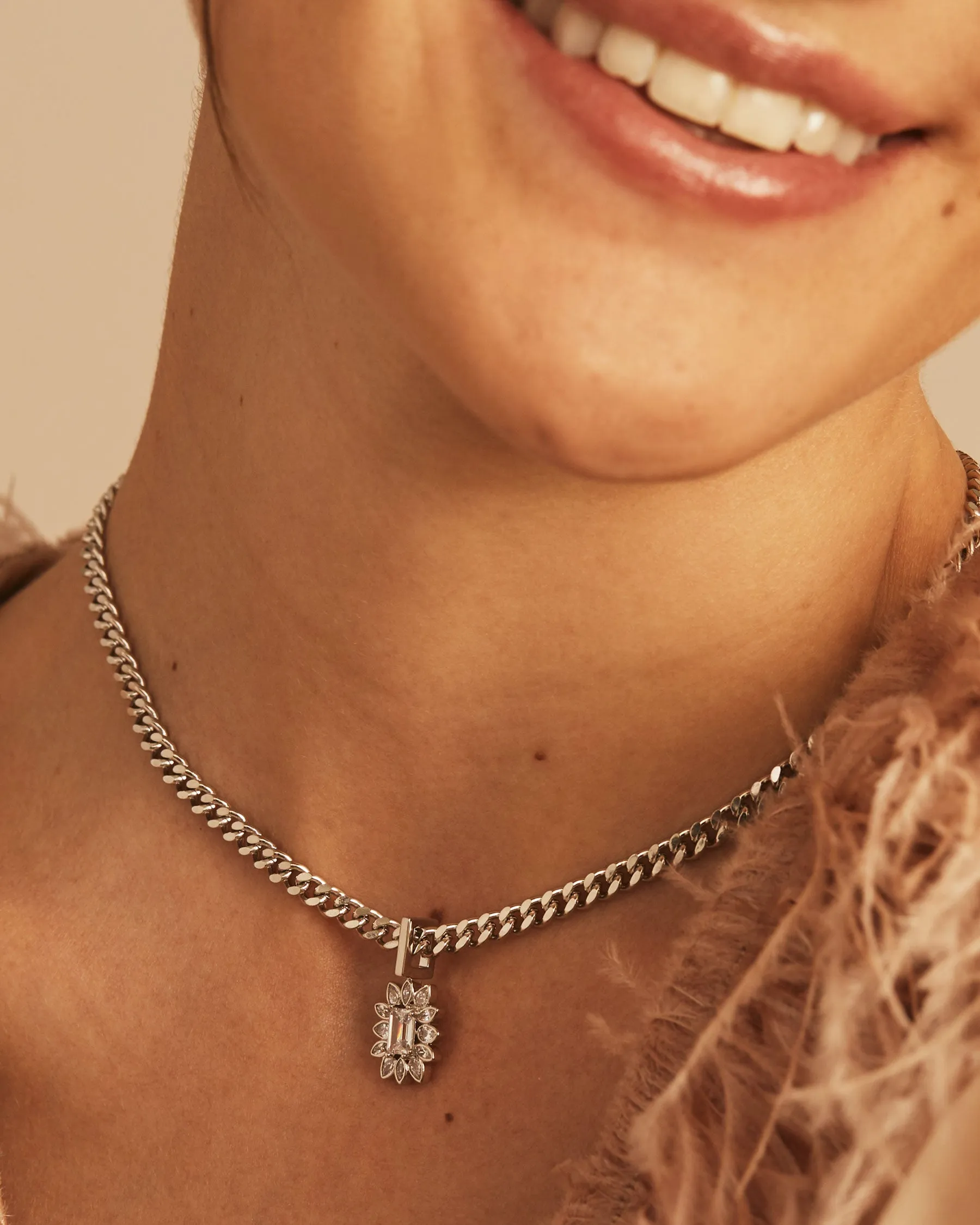 Necklace Succulenta Milii | The Gray Box sold by Apodemia product image thumbnail 2