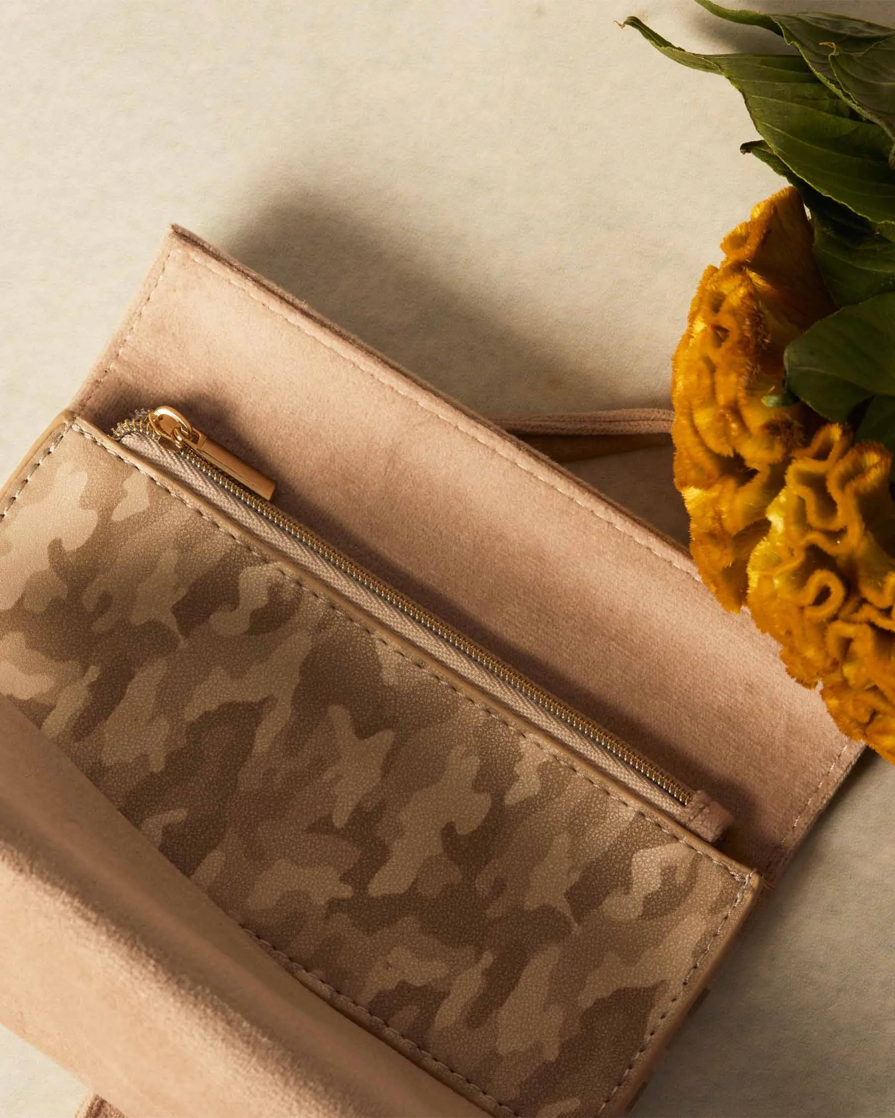 Roll-up Jewelry Box sold by Apodemia product image thumbnail 5