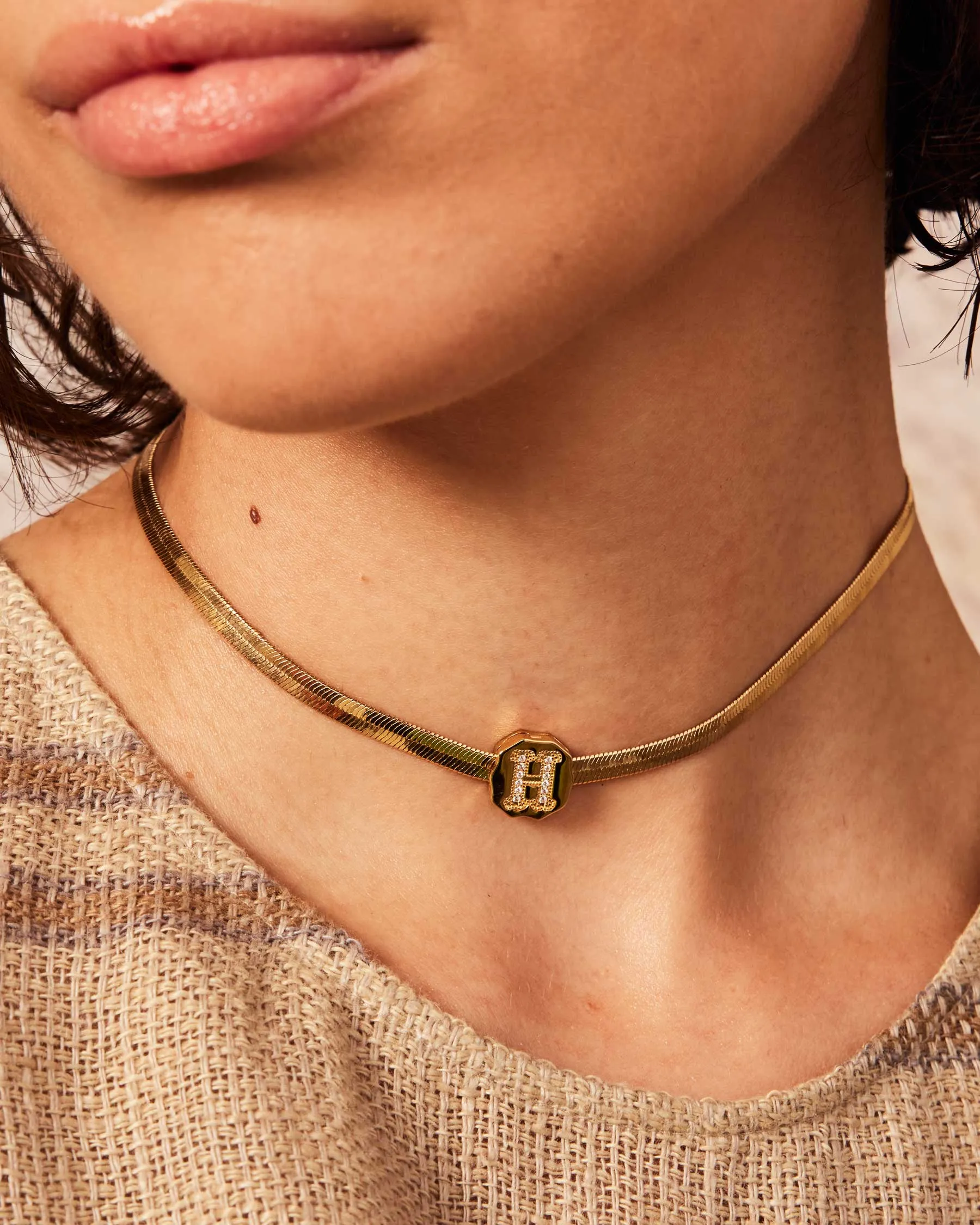 Charm Clip Bubble Vintage Letter H sold by Apodemia product image thumbnail 2