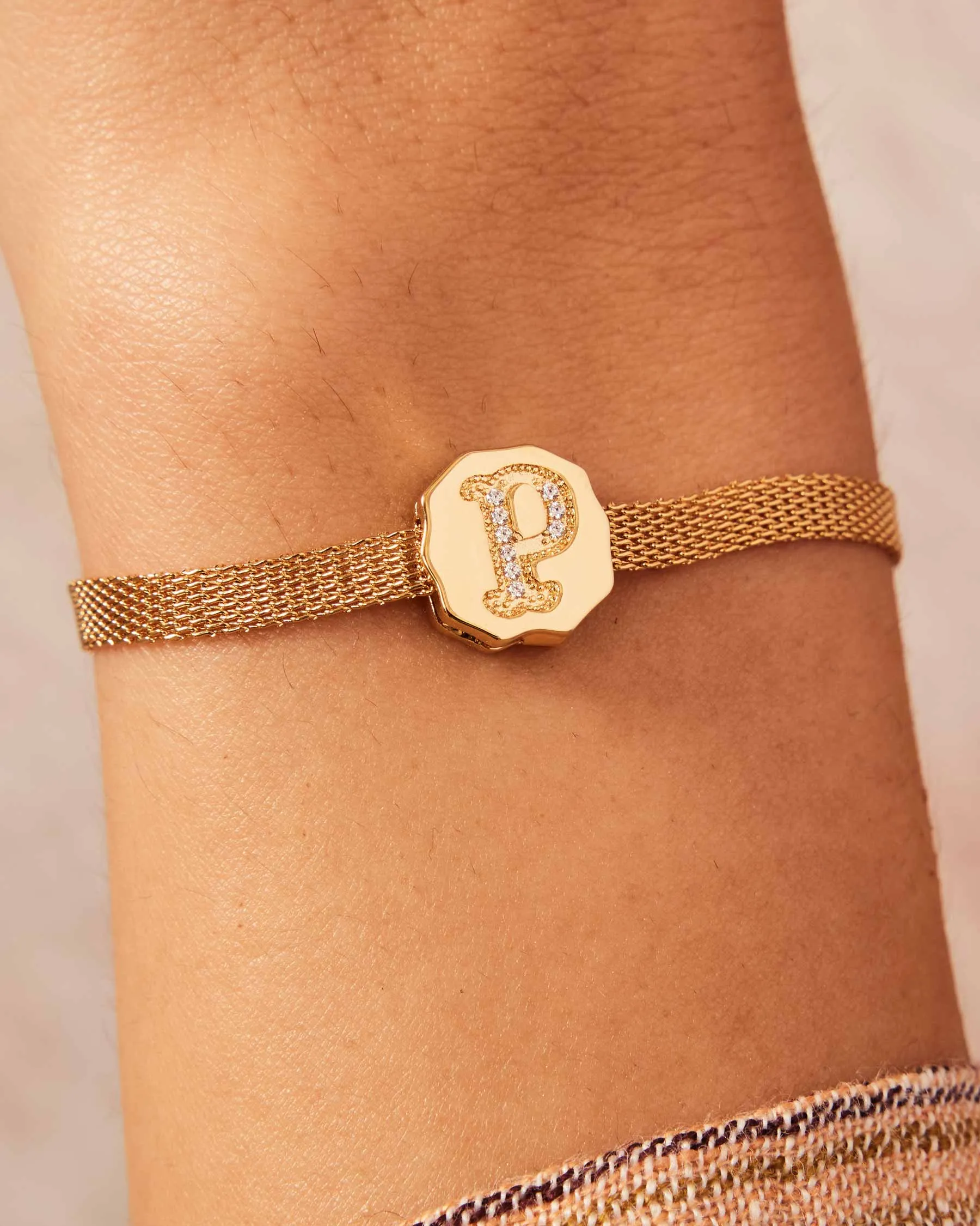 Charm Clip Bubble Vintage Letter P sold by Apodemia product image thumbnail 3