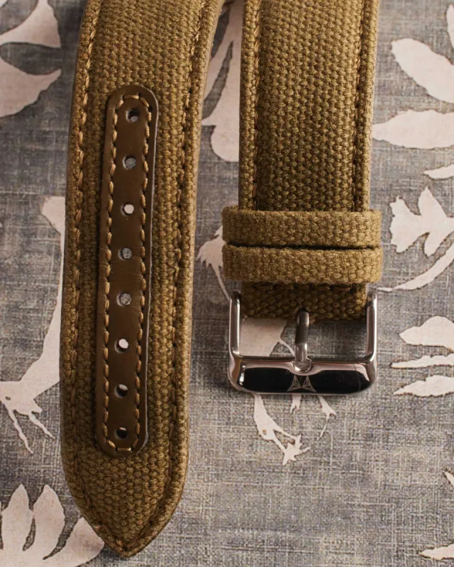 Men's Nylon Hunting Green | The Gray Box sold by Apodemia