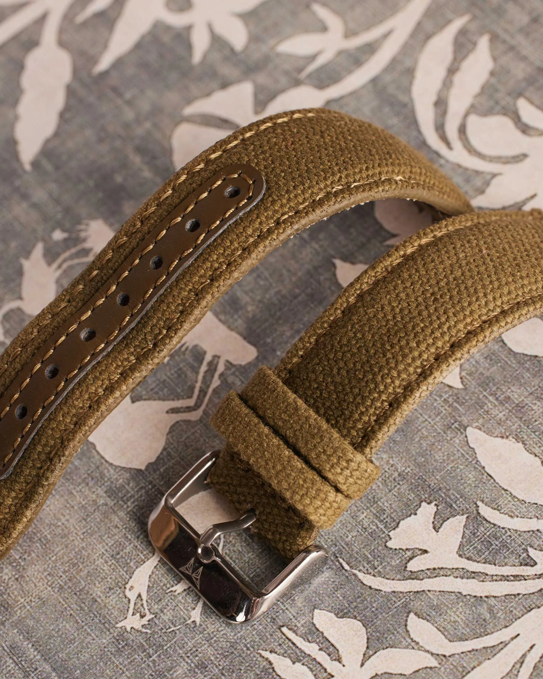 Men's Nylon Hunting Green | The Gray Box sold by Apodemia product image thumbnail 3