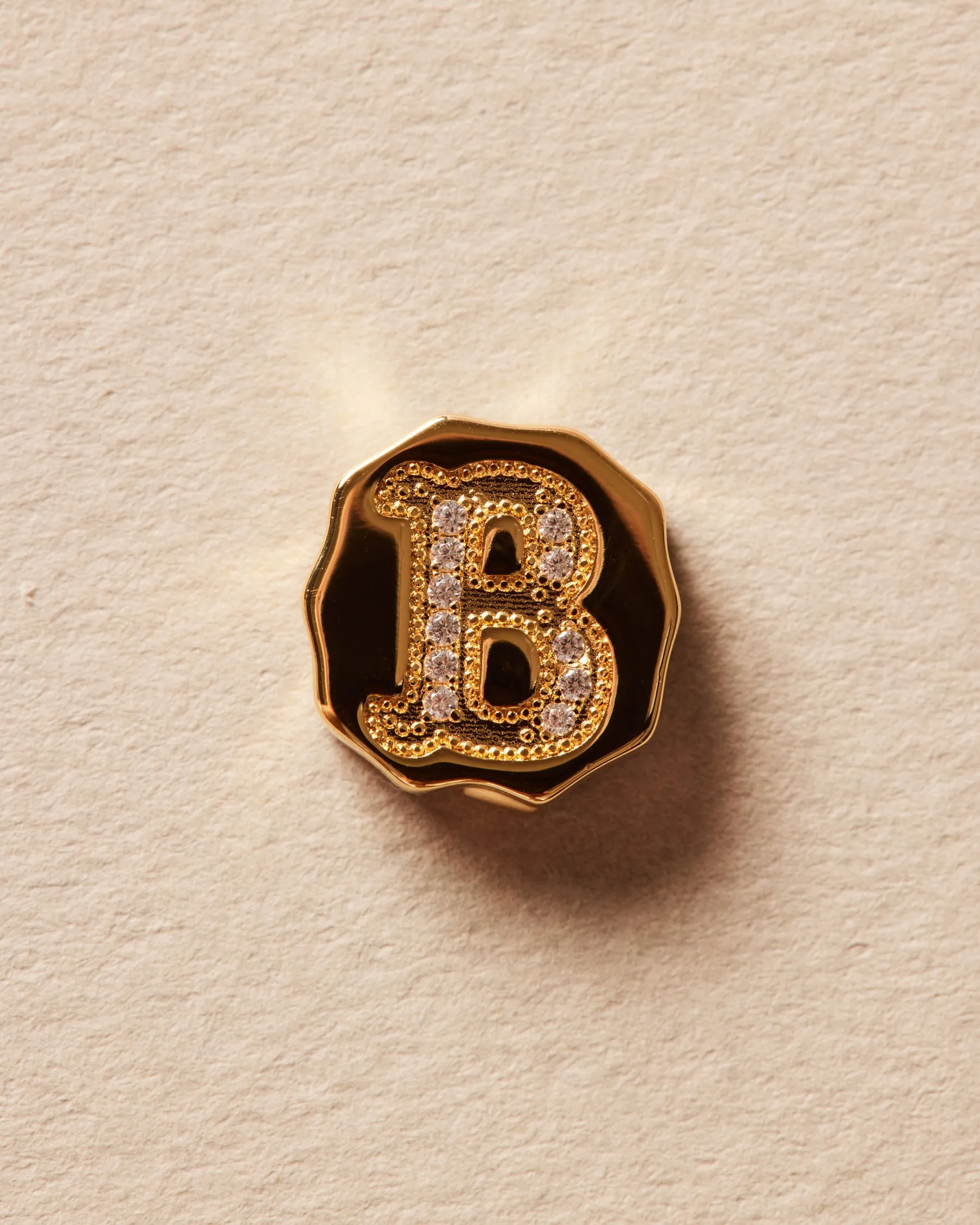 Charm Clip Bubble Vintage Letter B sold by Apodemia product image thumbnail 3