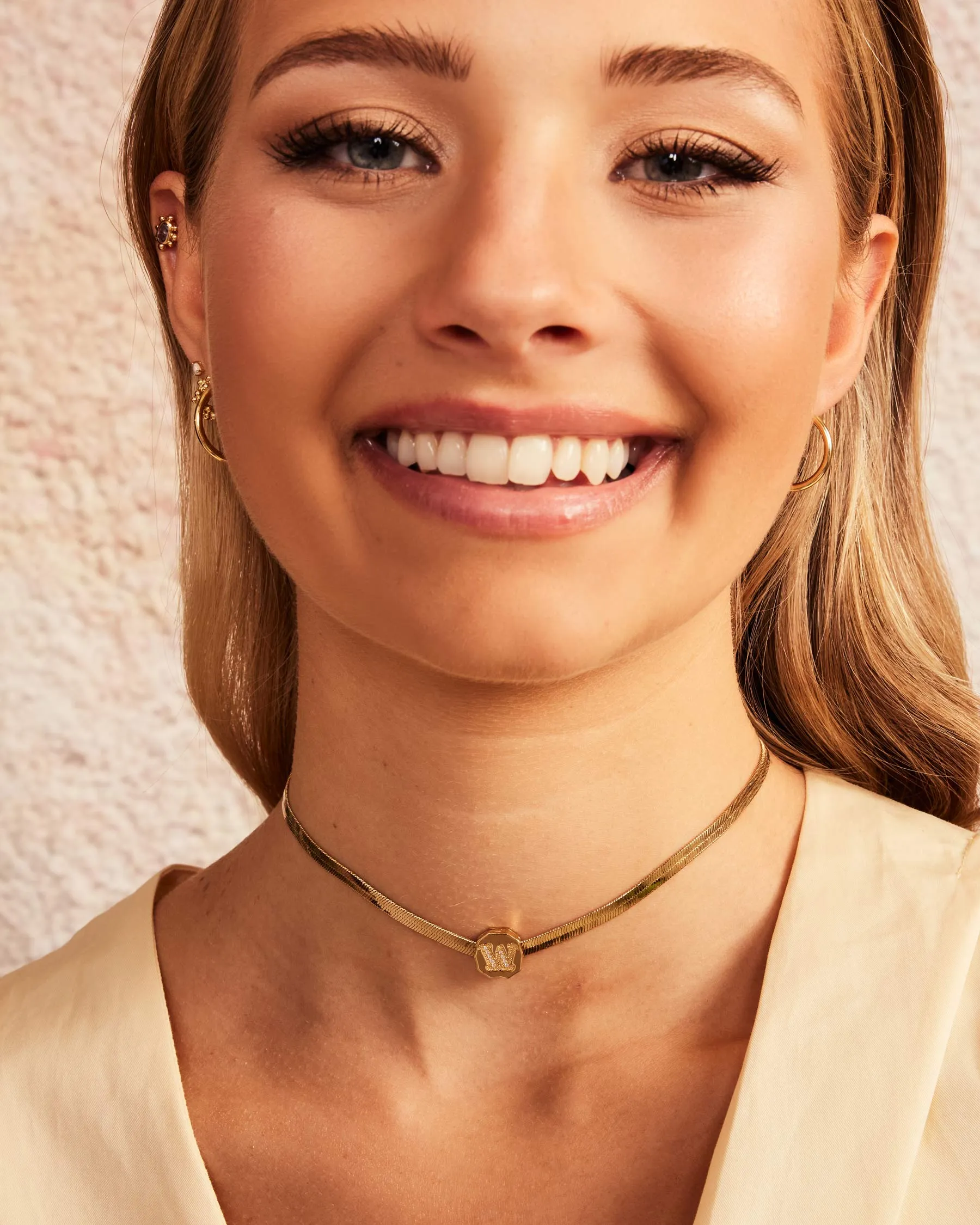 Charm Clip Bubble Vintage Letter W sold by Apodemia product image thumbnail 3