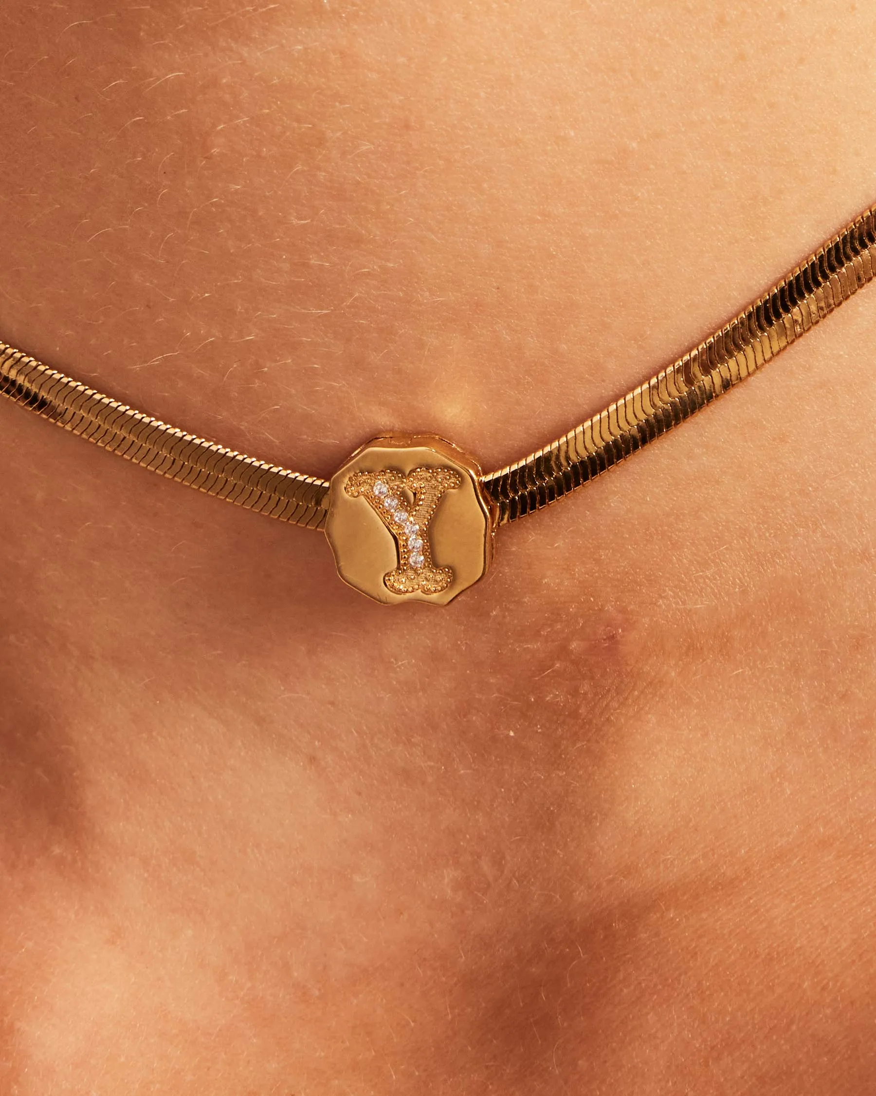 Charm Clip Bubble Vintage Letter Y sold by Apodemia product image thumbnail 4