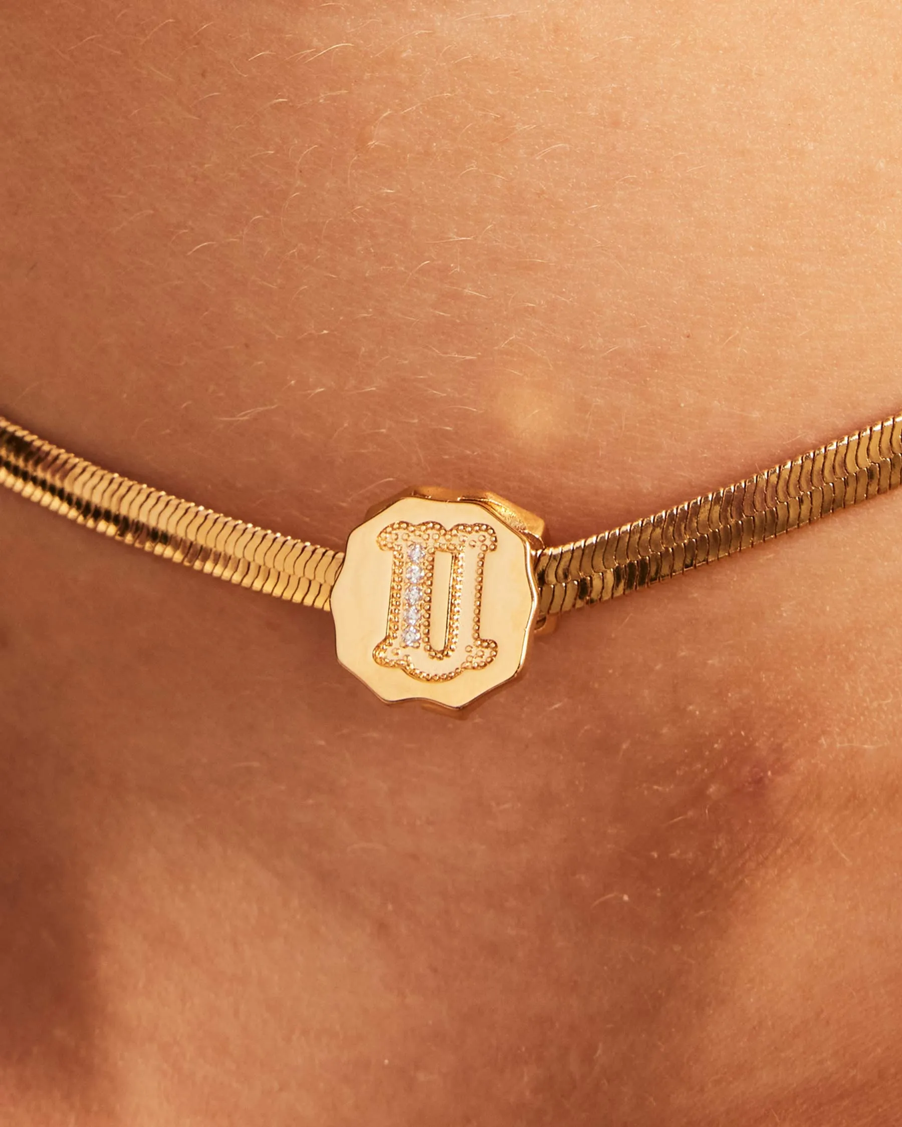 Charm Clip Bubble Vintage Letter U sold by Apodemia product image thumbnail 4