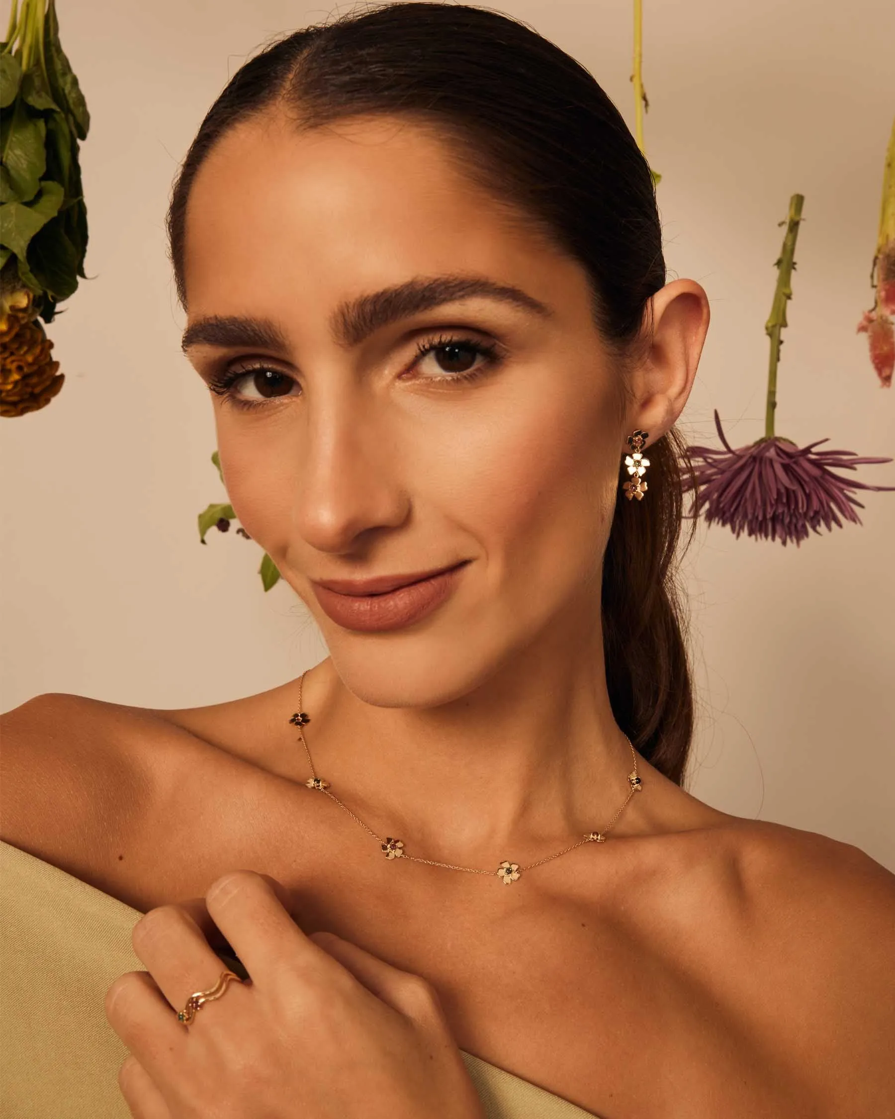 Full Forever Flower Necklace - 18K Solid Gold - 18K Solid Gold sold by Apodemia product image thumbnail 4