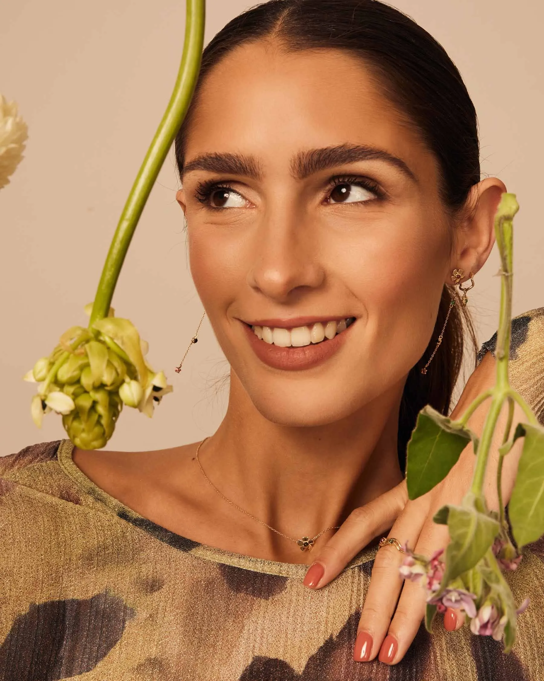 Forever Flower Necklace | 18K Solid Gold | 18K Solid Gold sold by Apodemia product image thumbnail 2