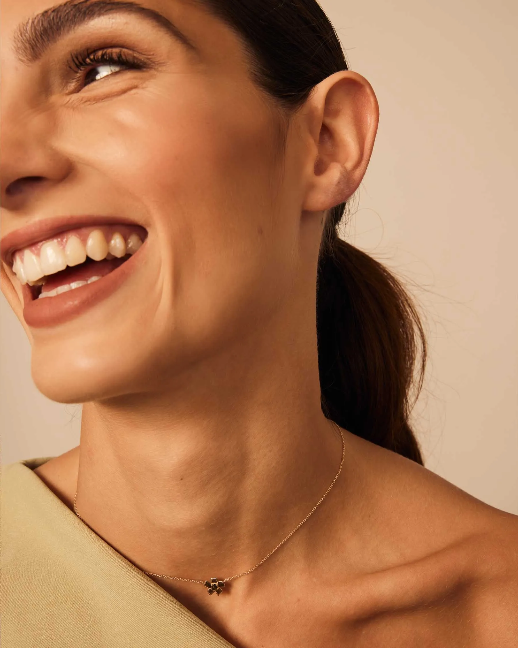 Forever Flower Necklace | 18K Solid Gold | 18K Solid Gold sold by Apodemia product image thumbnail 4