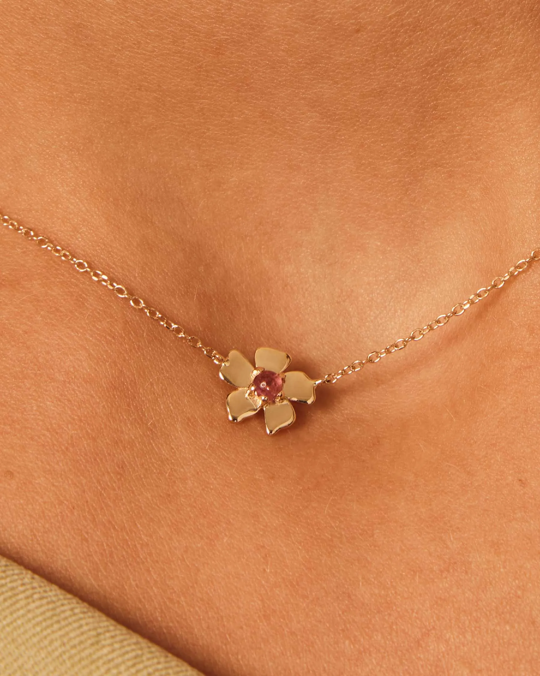 Forever Flower Necklace | 18K Solid Gold | 18K Solid Gold sold by Apodemia product image thumbnail 3