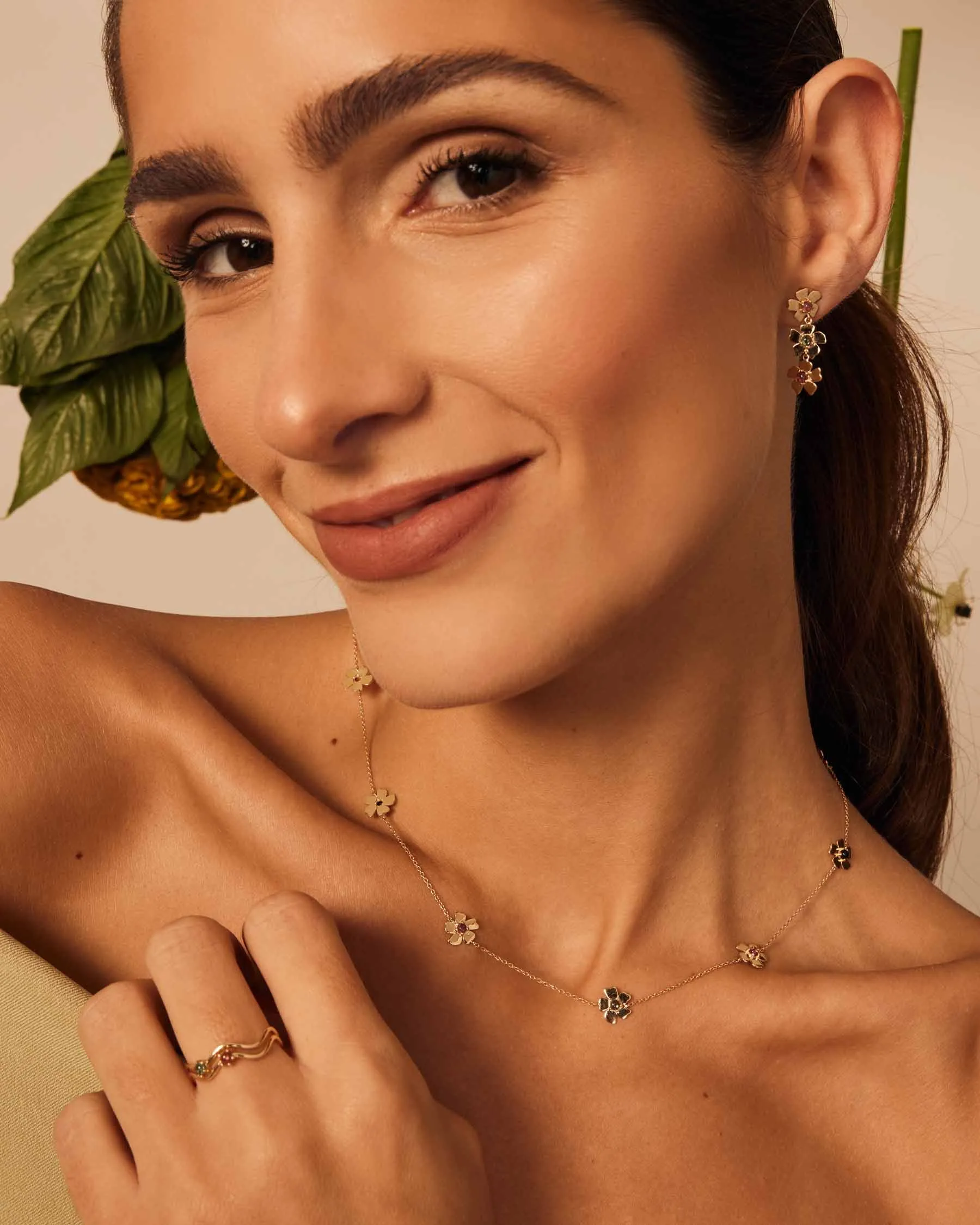 Simple Flower Forever Ring - 18K Solid Gold - 18K Solid Gold sold by Apodemia product image thumbnail 4