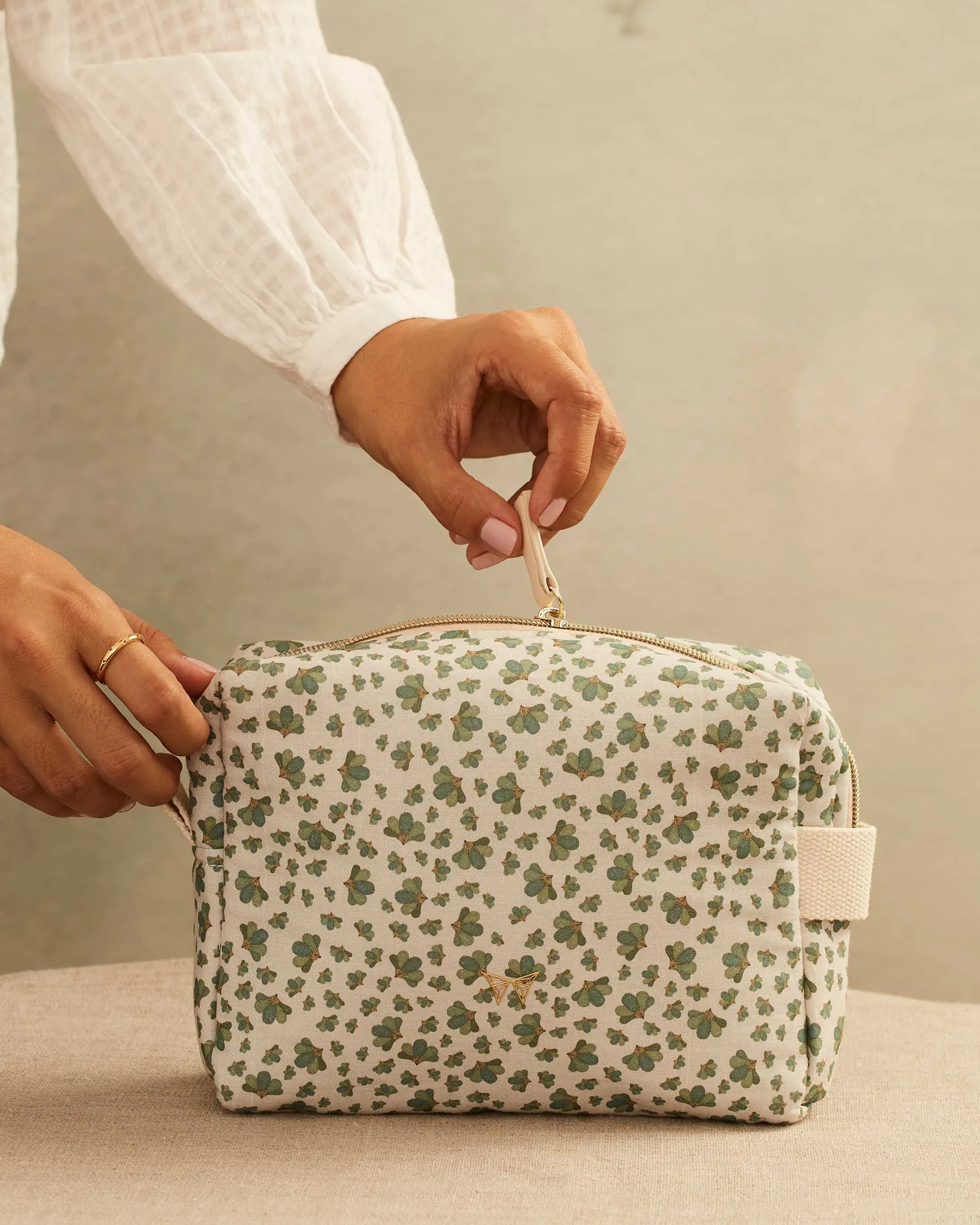 Green Flower toiletry bag | Limited edition sold by Apodemia product image thumbnail 2