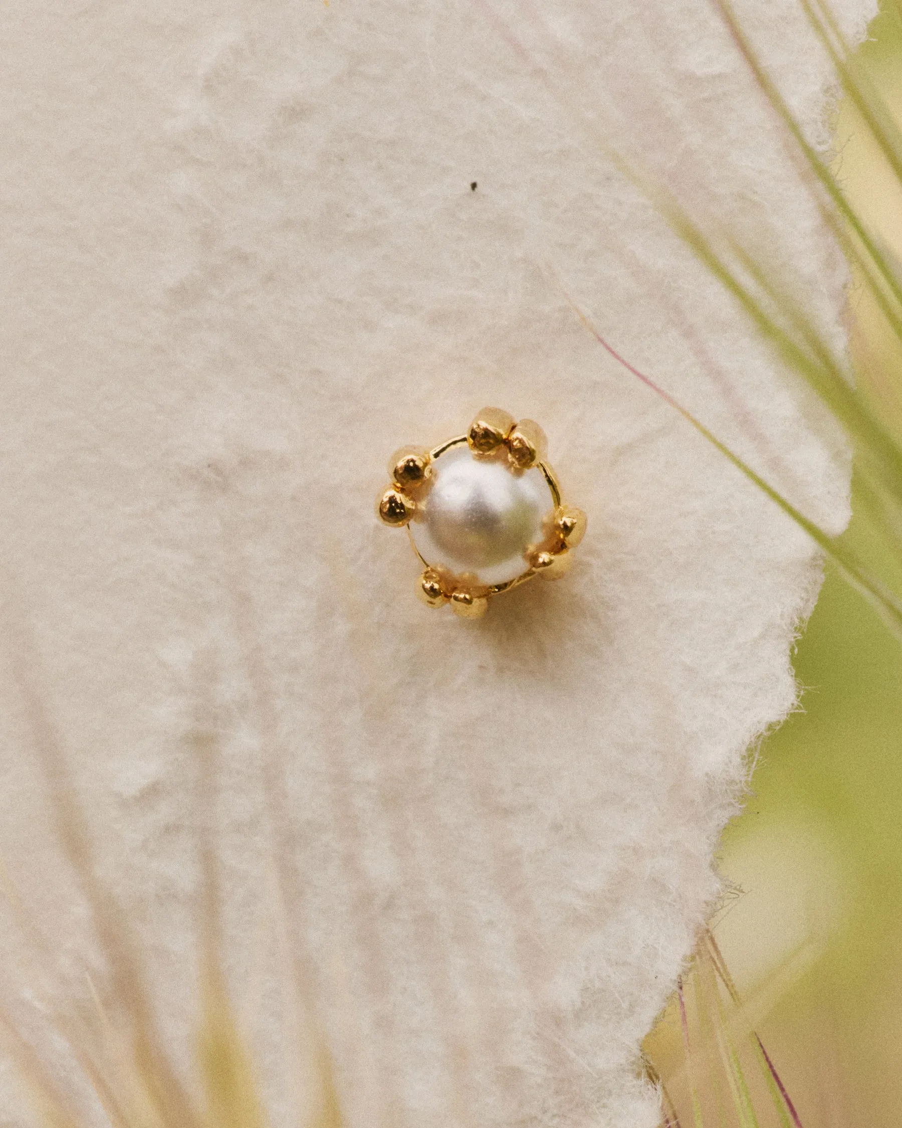 MINI PEARL EARRINGS sold by Apodemia