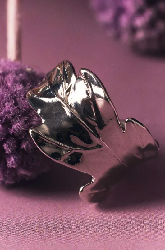 RING INTO THE WOODS sold by Apodemia