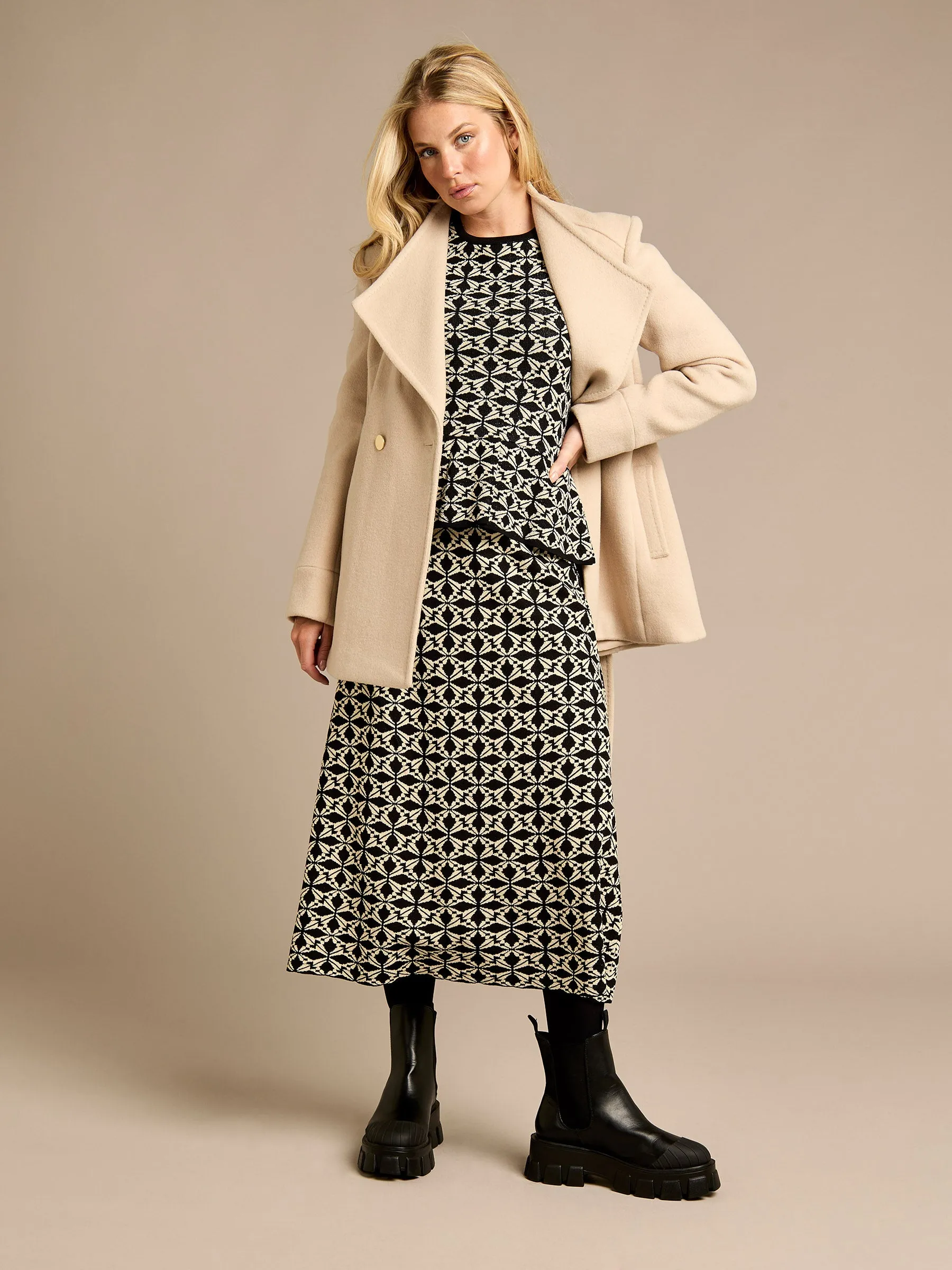 GWD Konnie Coat sold by George W. Davies product image thumbnail 4
