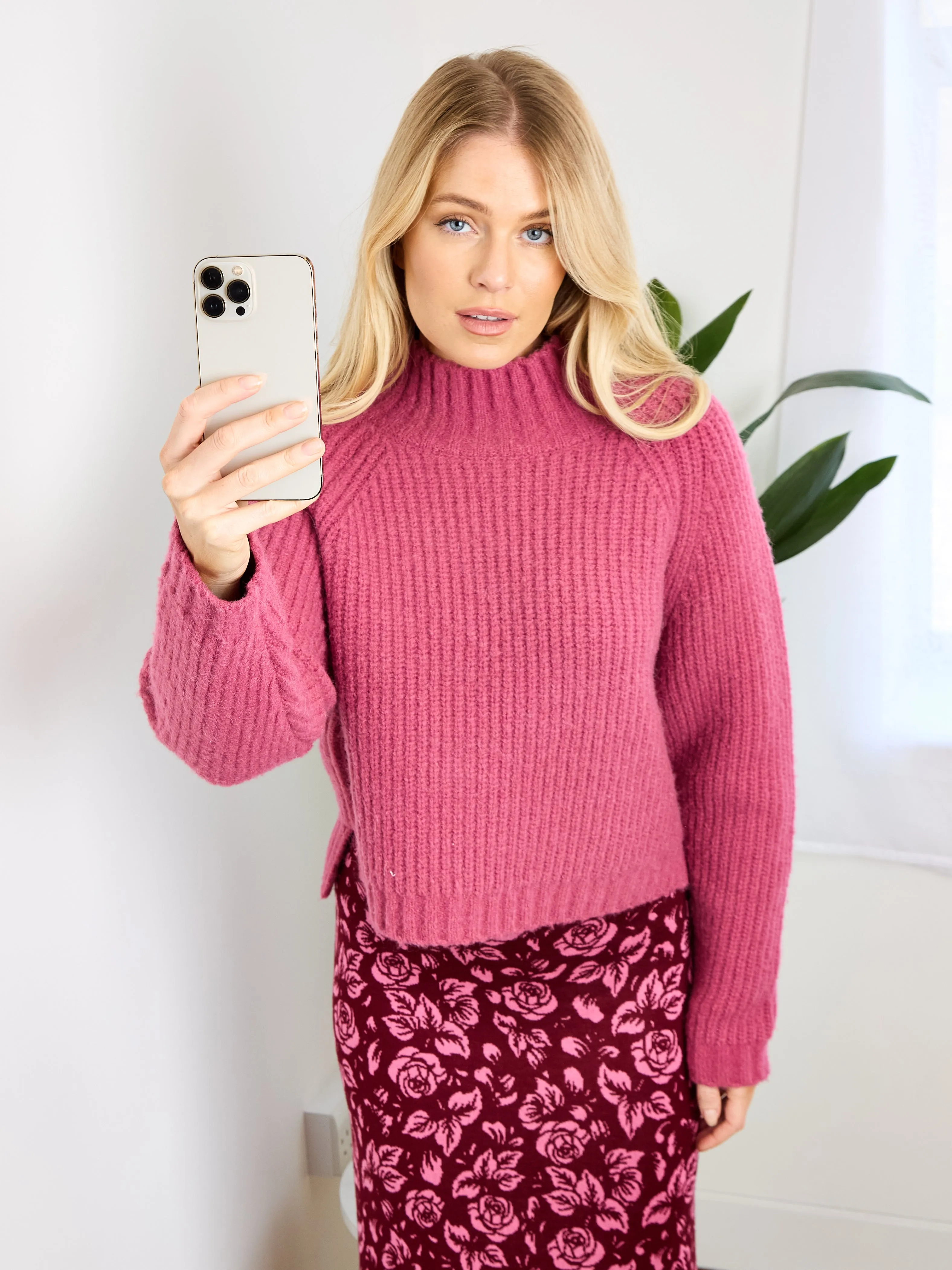 Stacie Chunky Knitted Jumper & Sable Pink Printed Knitted Skirt Outfit sold by George W. Davies
