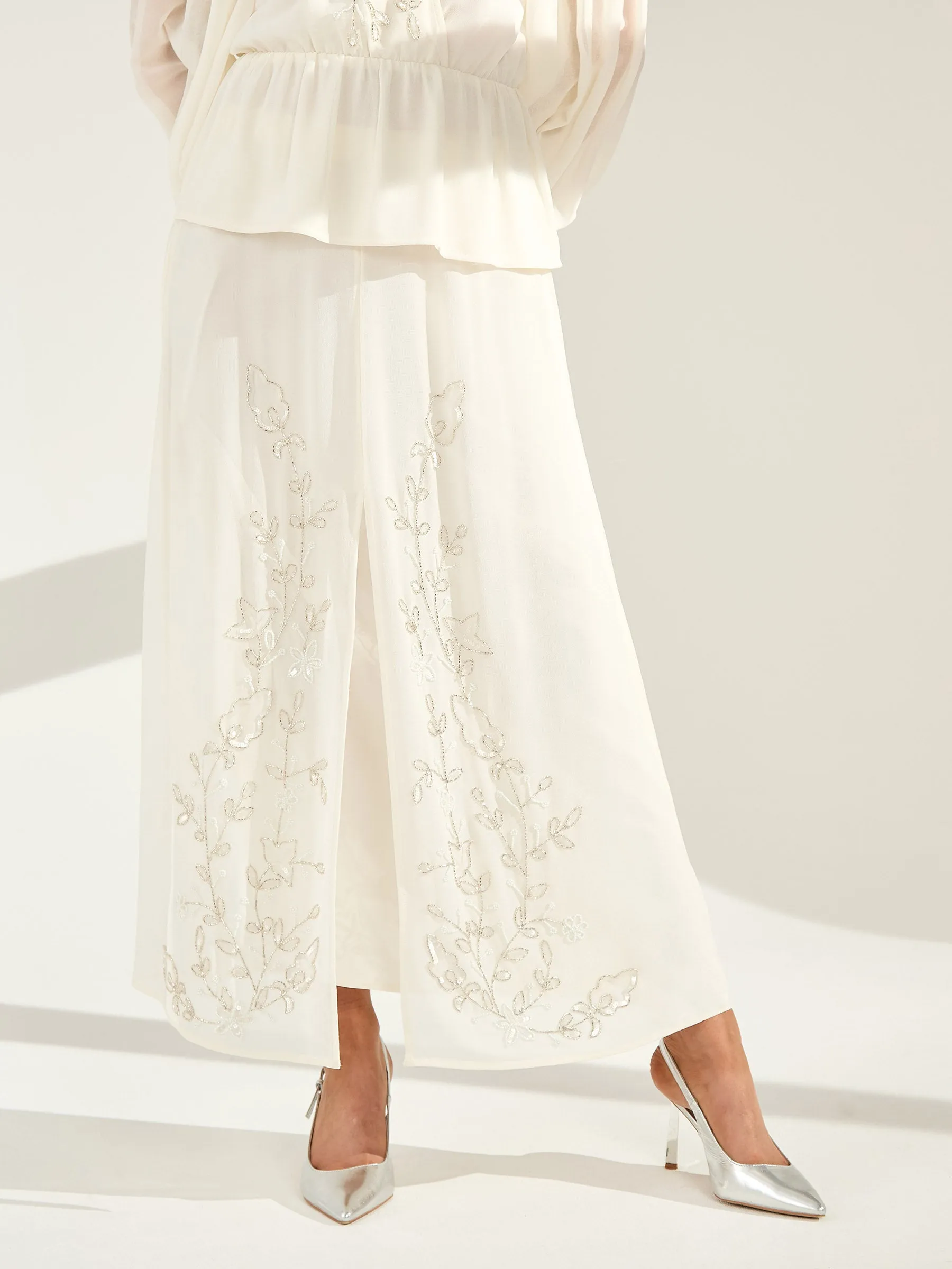 GWD Floral embellished Sparda Skirt Cream sold by George W. Davies product image thumbnail 2