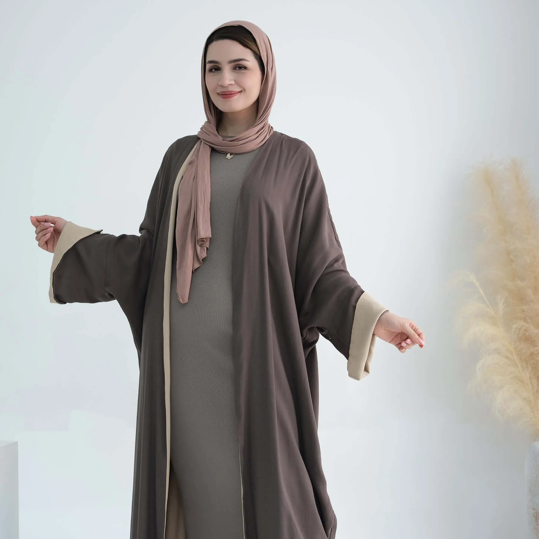 Modern Double Sided Wearable Cardigan Abaya sold by Evofash product image thumbnail 4
