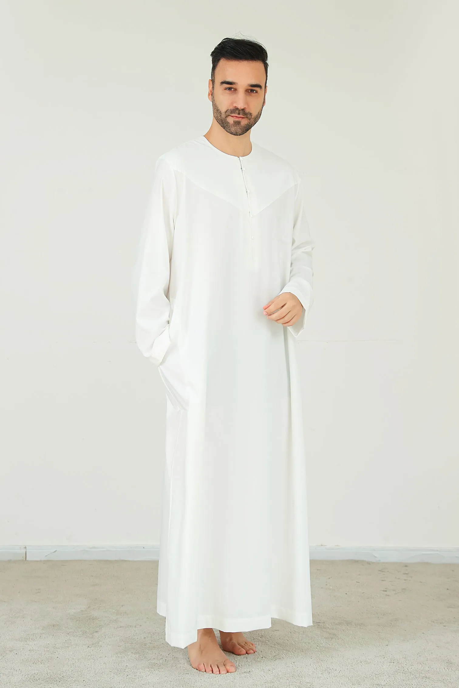 Elegant Traditional Muslim Robe sold by Evofash product image thumbnail 2