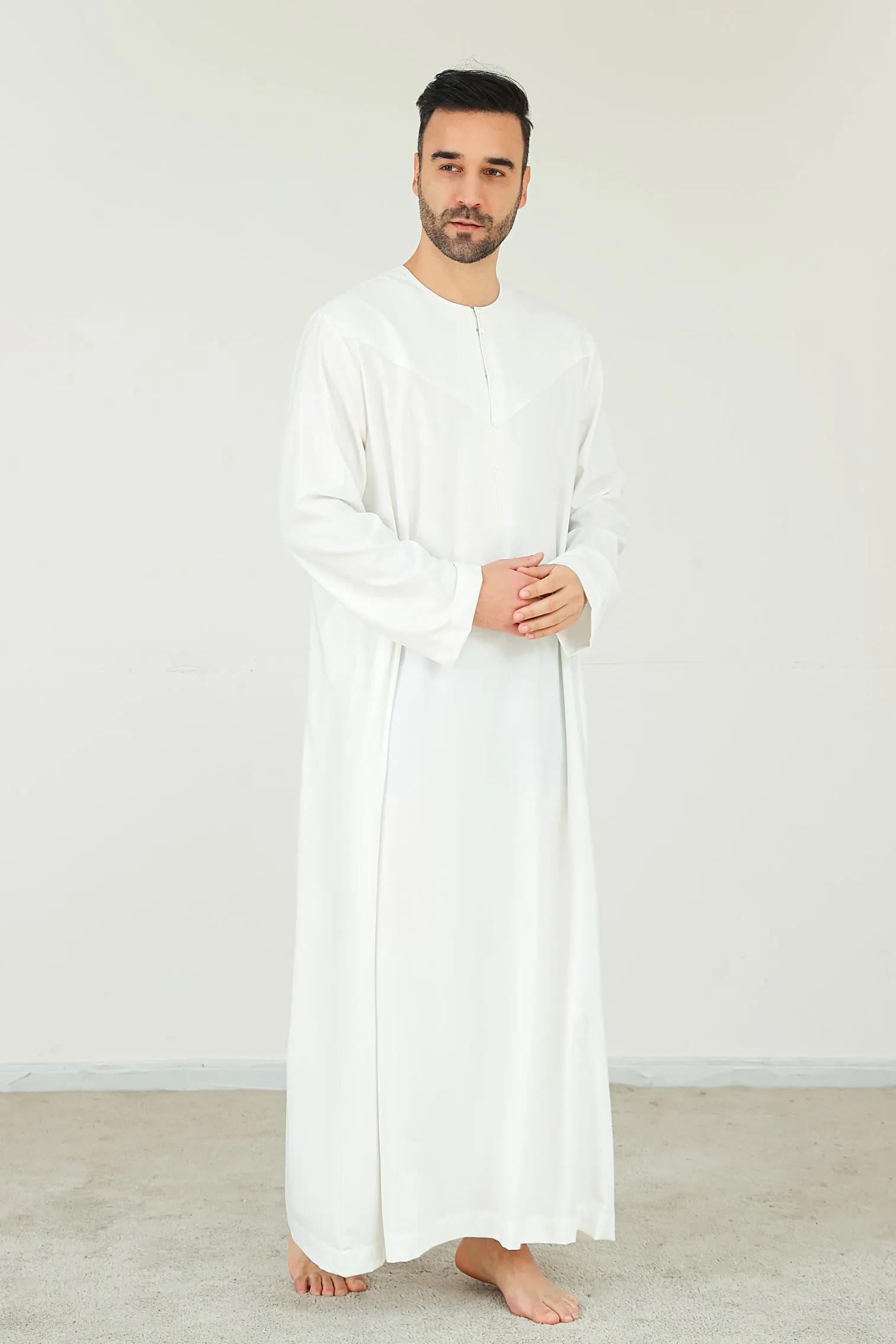 Elegant Traditional Muslim Robe sold by Evofash product image thumbnail 3