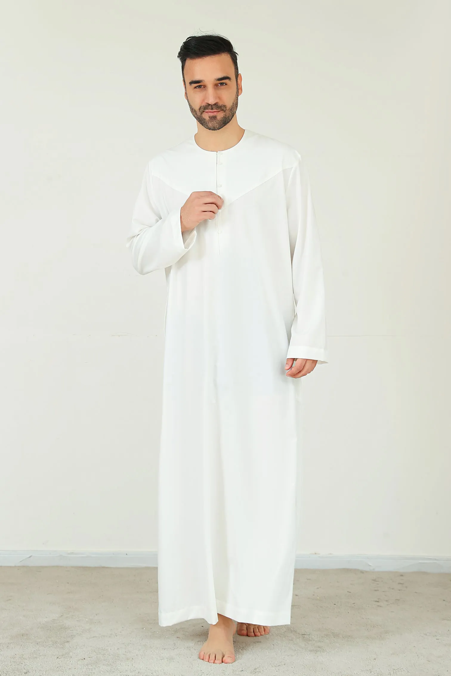 Elegant Traditional Muslim Robe sold by Evofash product image thumbnail 5