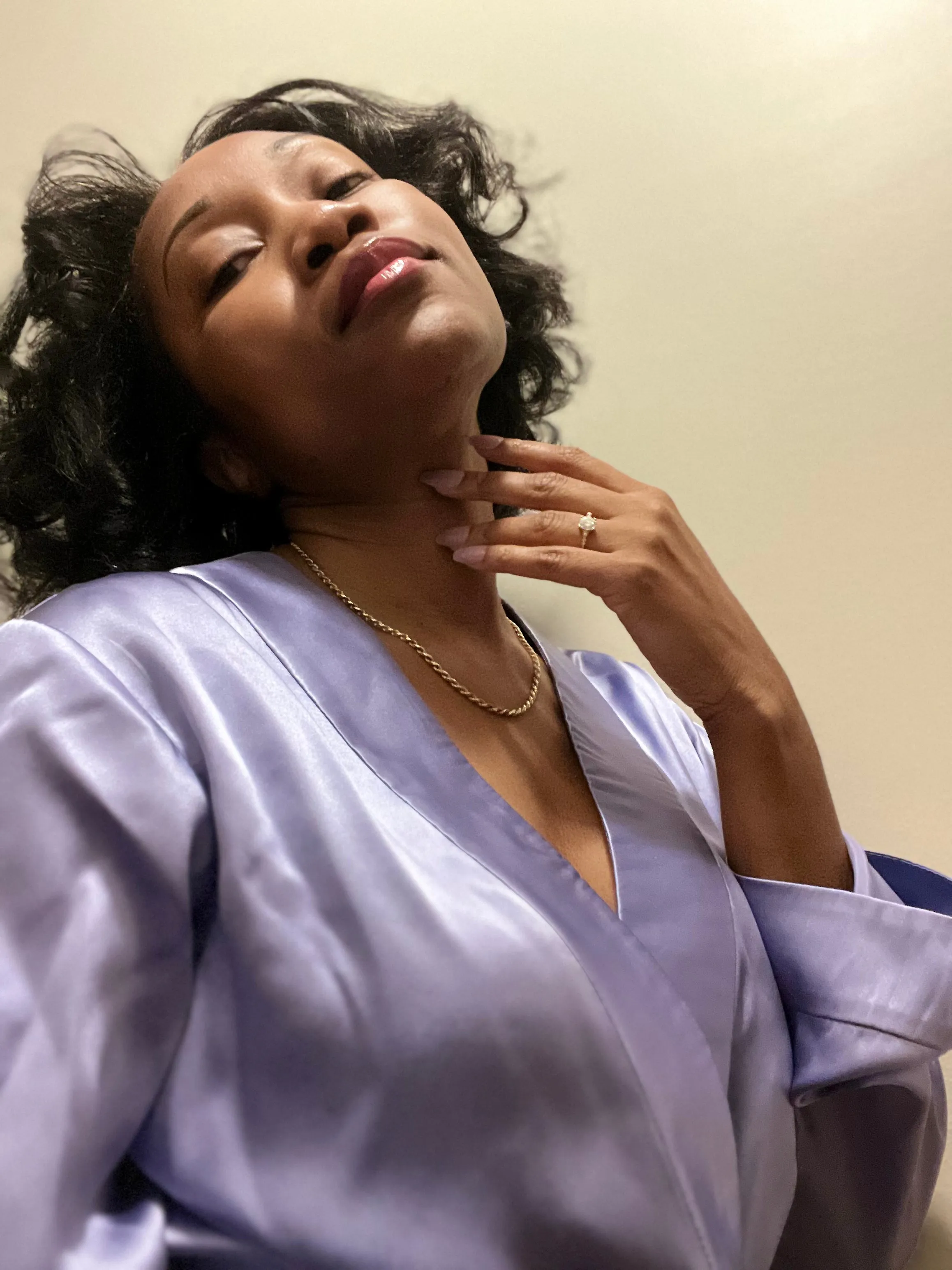 lola silk short robe in periwinkle sold by Je Mérite product image thumbnail 2