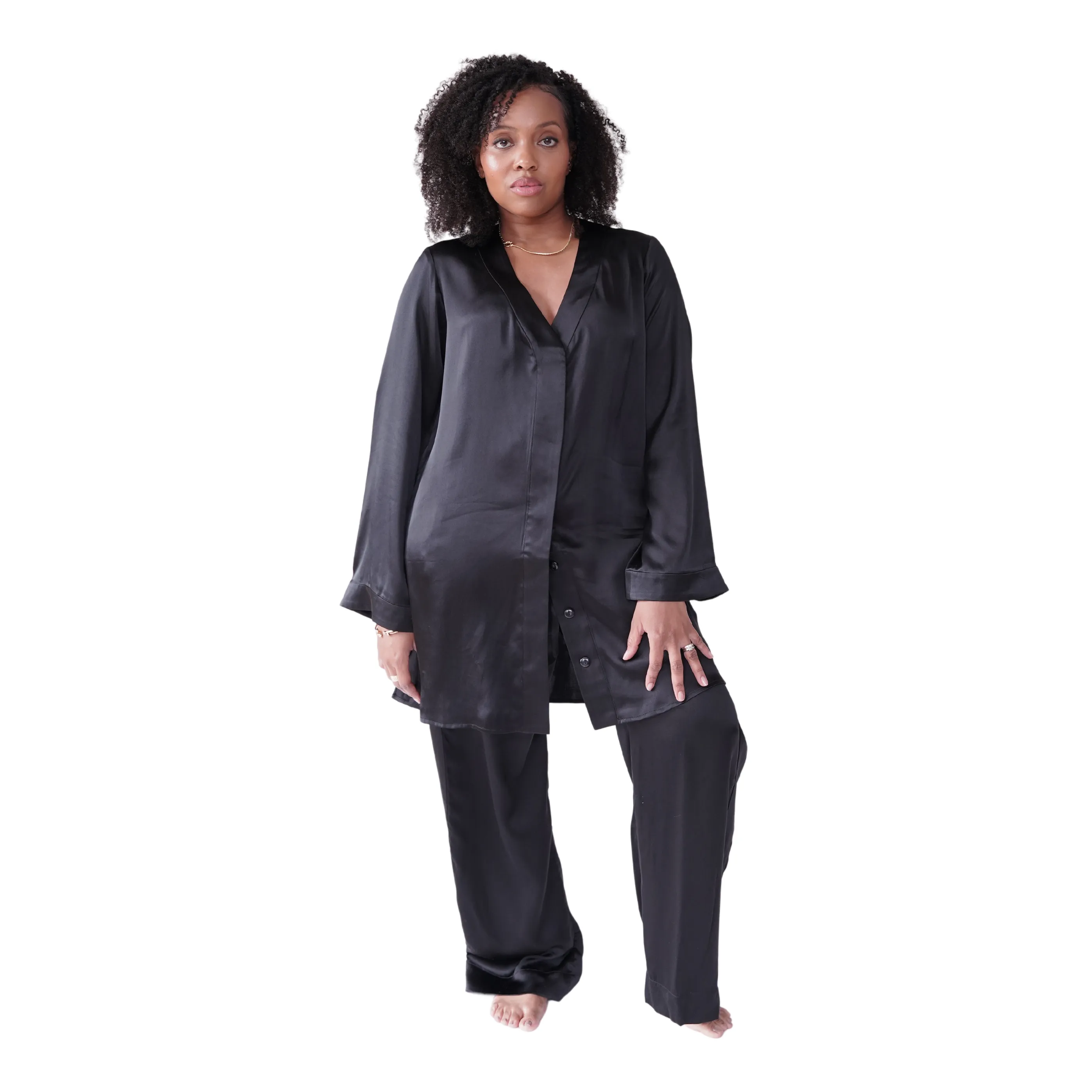 lola cropped silk sleep shirt and tuxedo bermuda short in noire sold by Je Mérite product image thumbnail 2