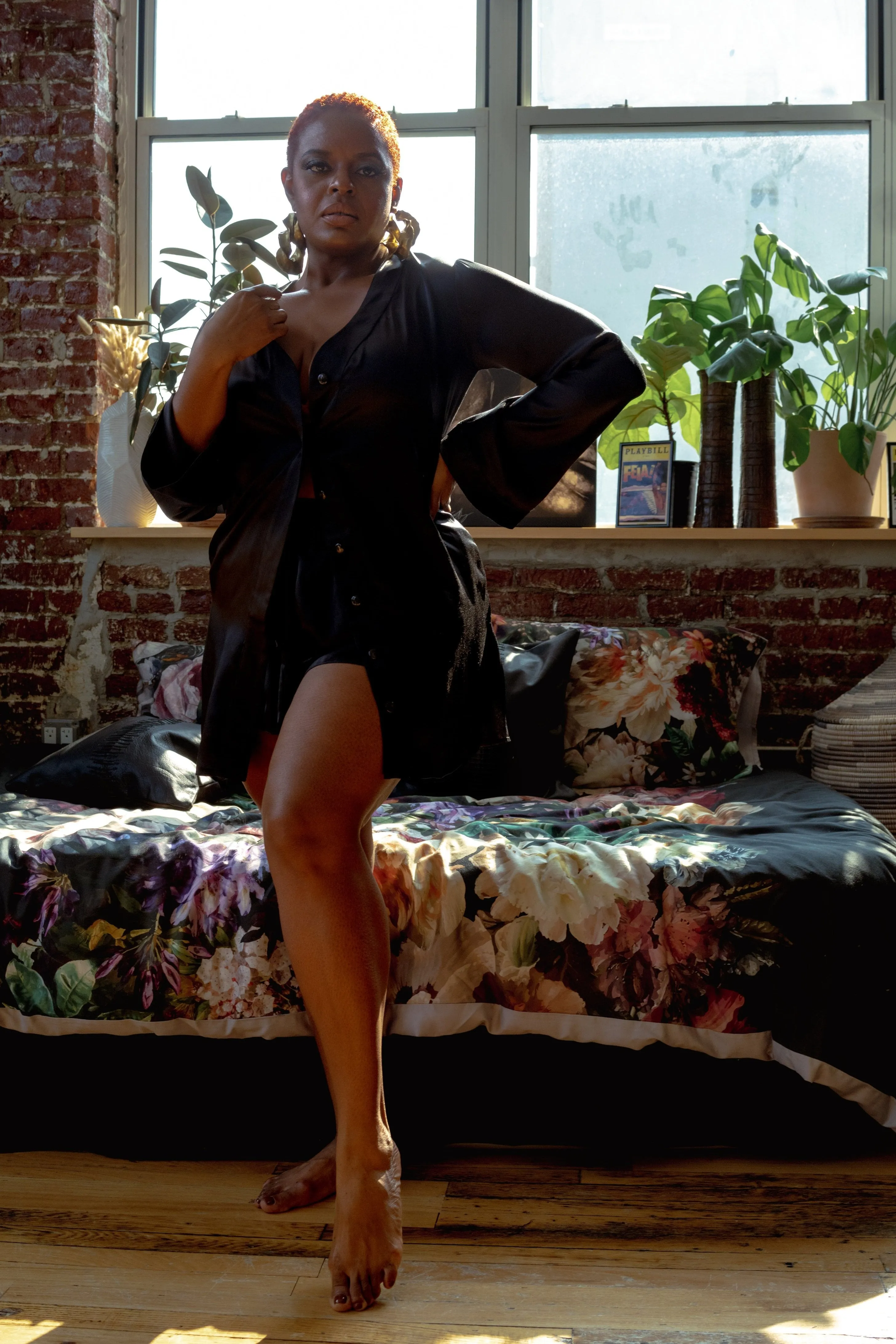 LOLA SILK SHIRT DRESS & SHORT IN NOIRE sold by Je Mérite product image thumbnail 2