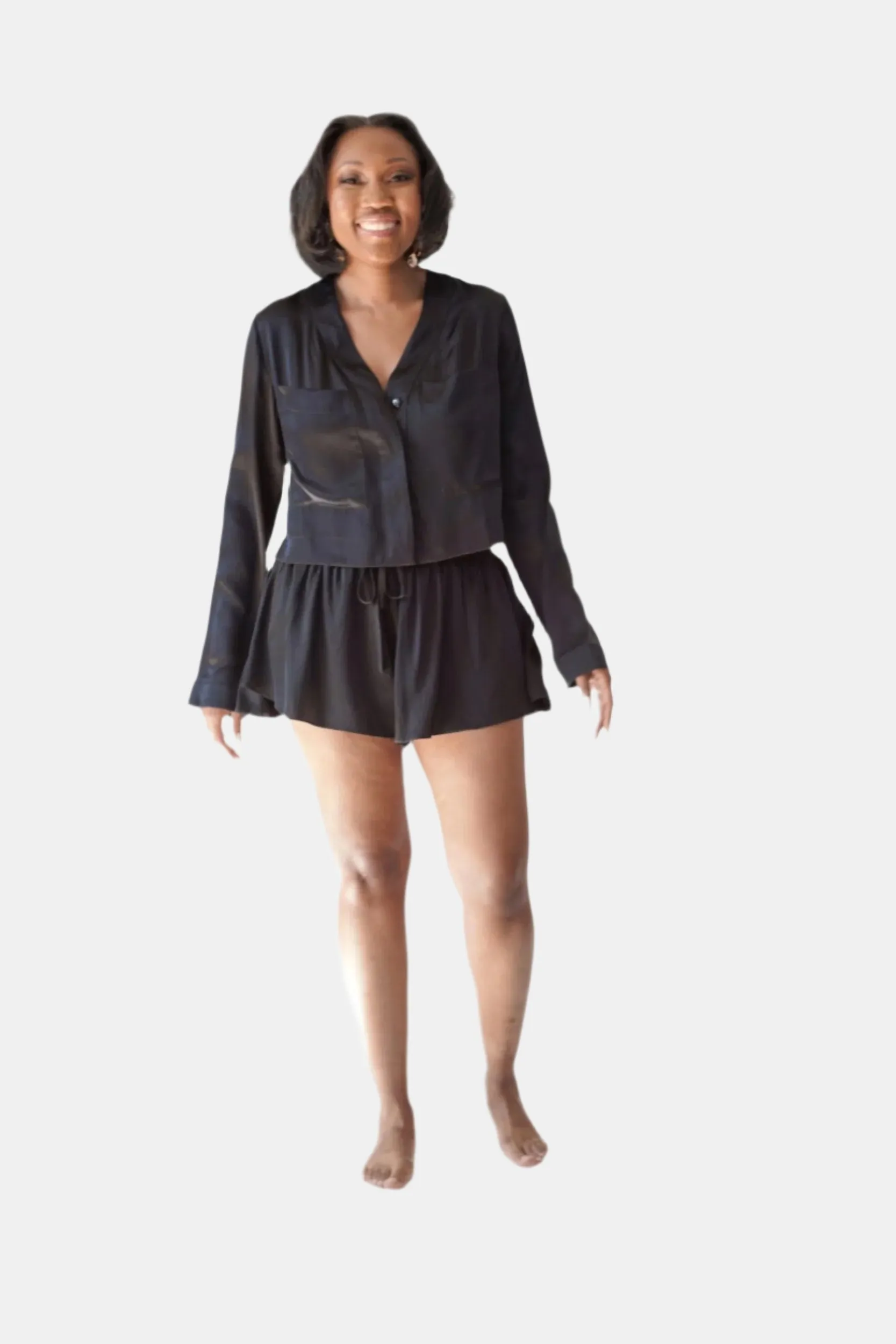 lola silk short in noire sold by Je Mérite