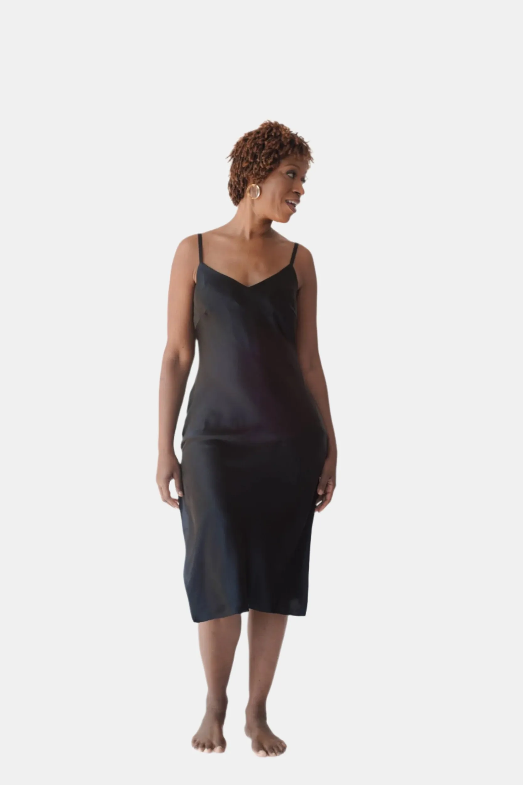 lola silk chemise in noire sold by Je Mérite