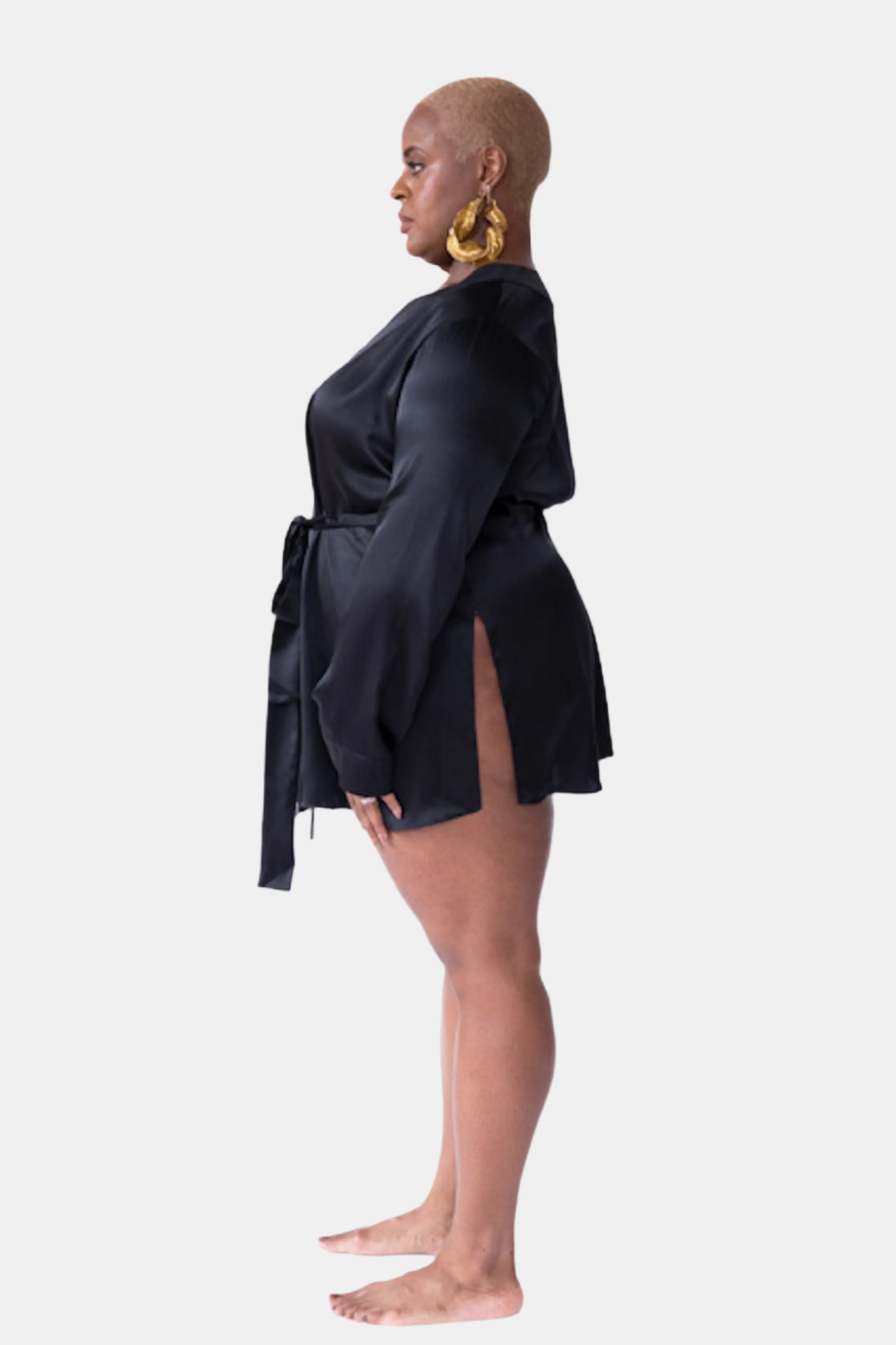 lola silk short robe in noire sold by Je Mérite product image thumbnail 4