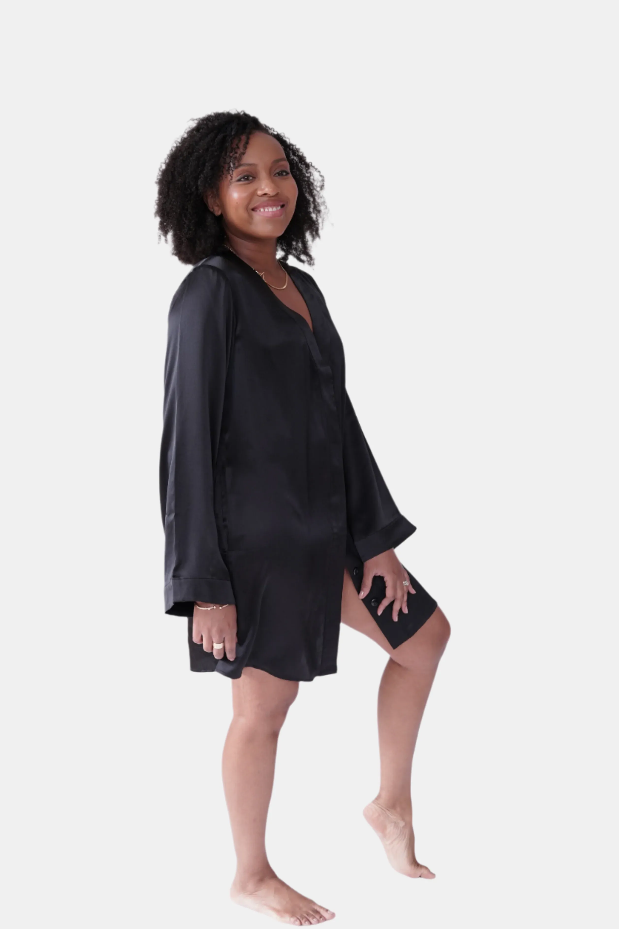 lola silk shirt dress in noire sold by Je Mérite product image thumbnail 4