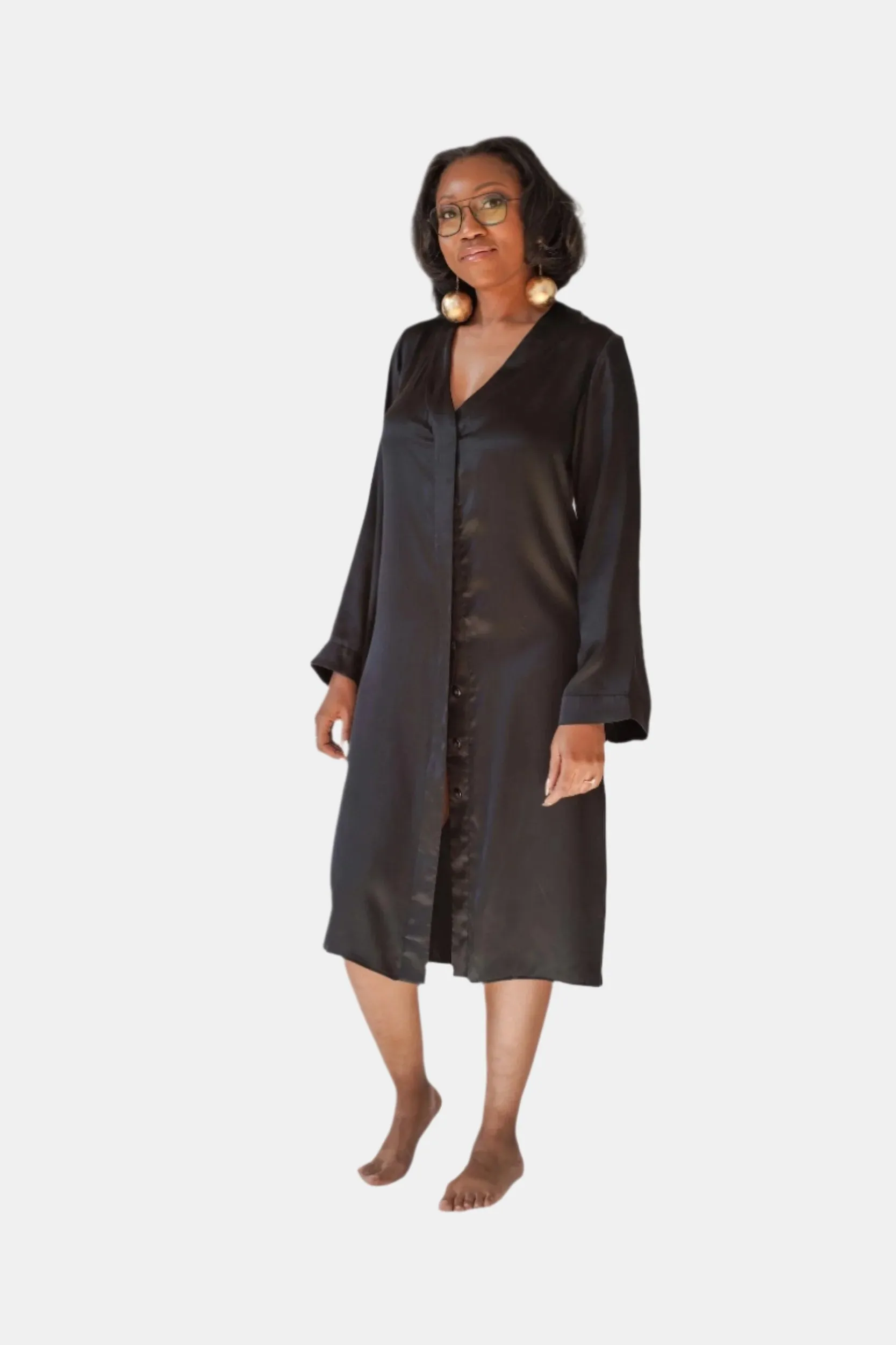 lola silk nightdress in noire sold by Je Mérite product image thumbnail 5