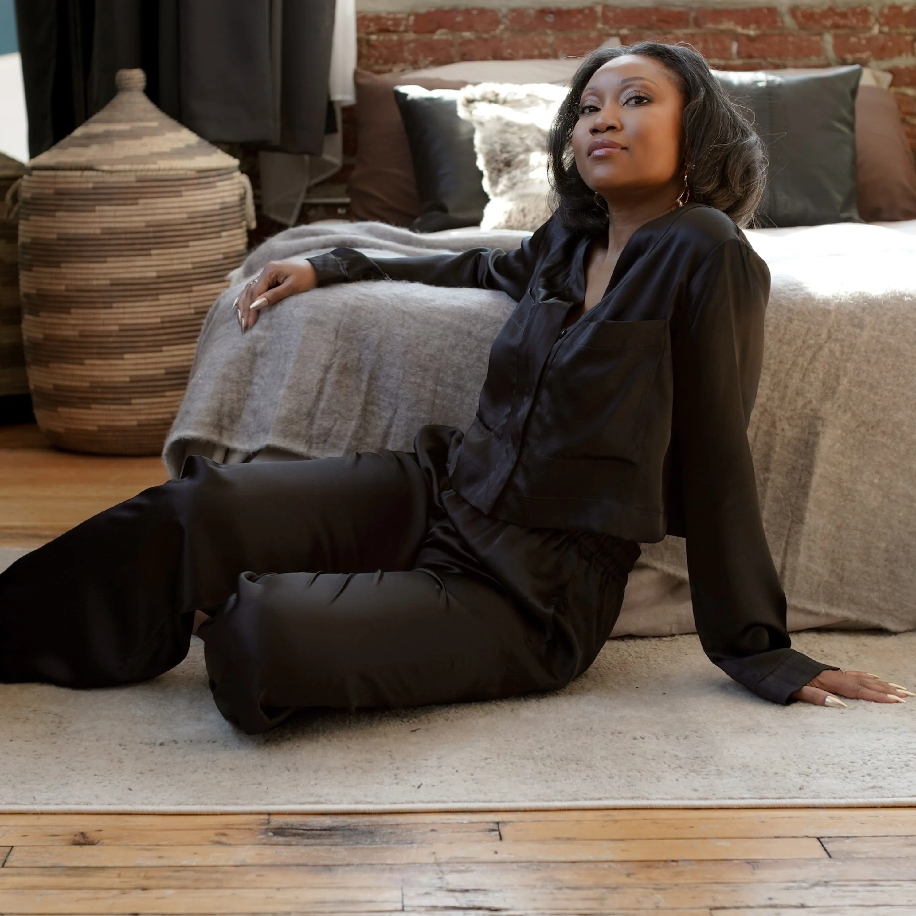 lola silk cropped sleep shirt & tuxedo pant in noire sold by Je Mérite